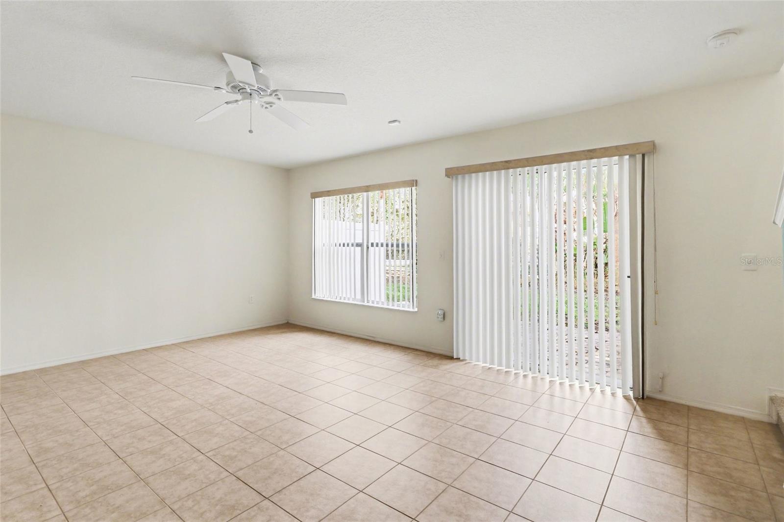 3077 SEAVIEW CASTLE DR, KISSIMMEE, FL, 34746