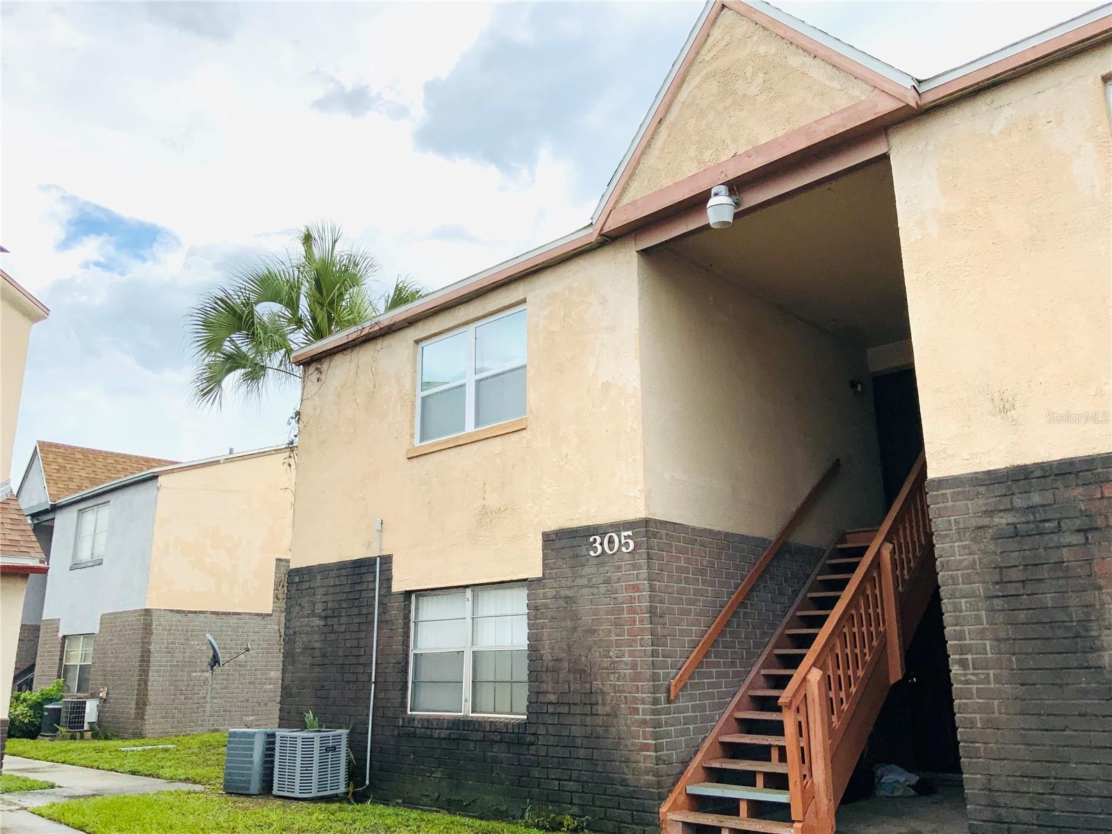 305 E WELLINGTON CT #62, TAMPA, FL, 33604