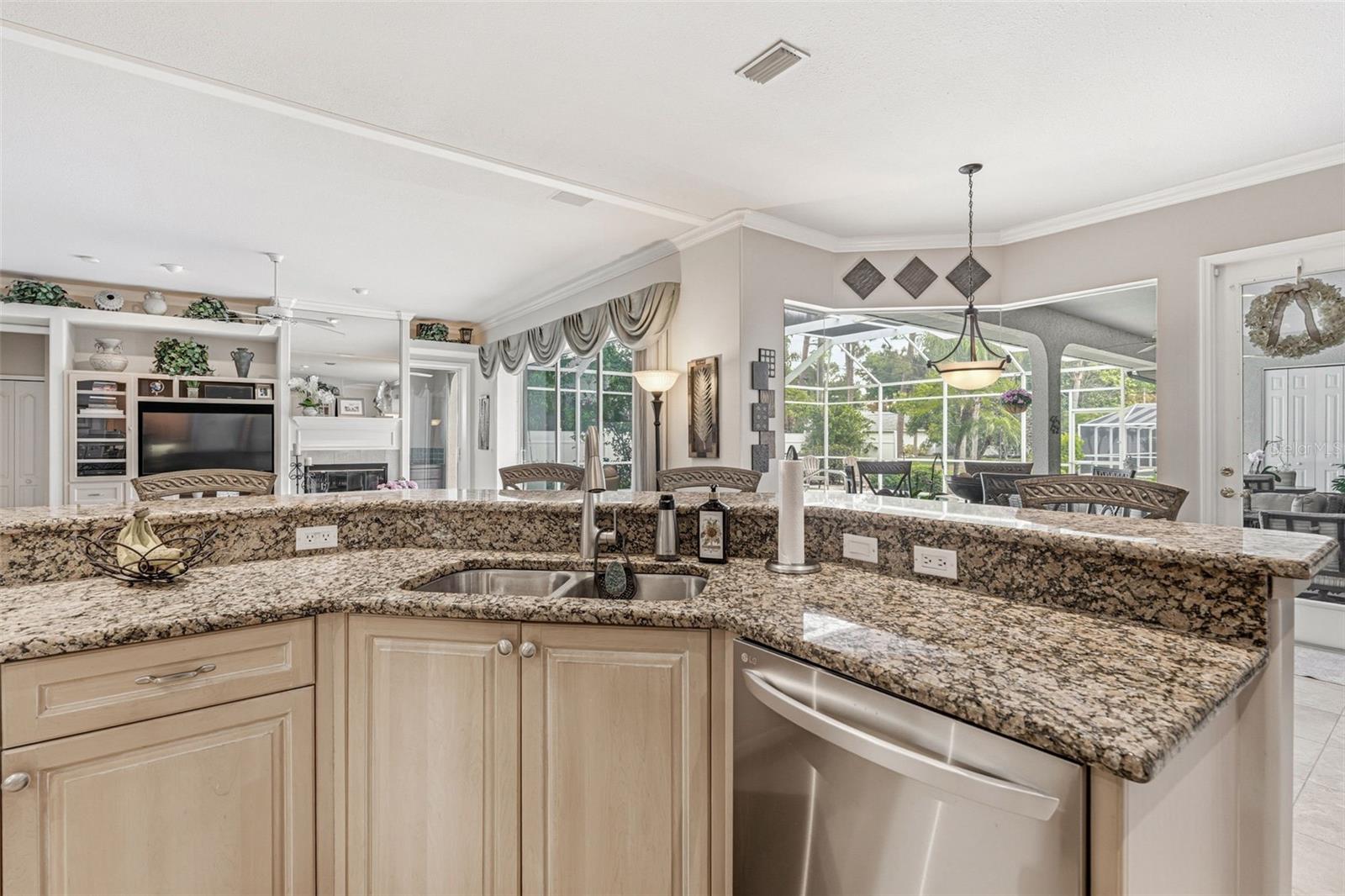 23322 DUCHESS AVE, PORT CHARLOTTE, FL, 33954