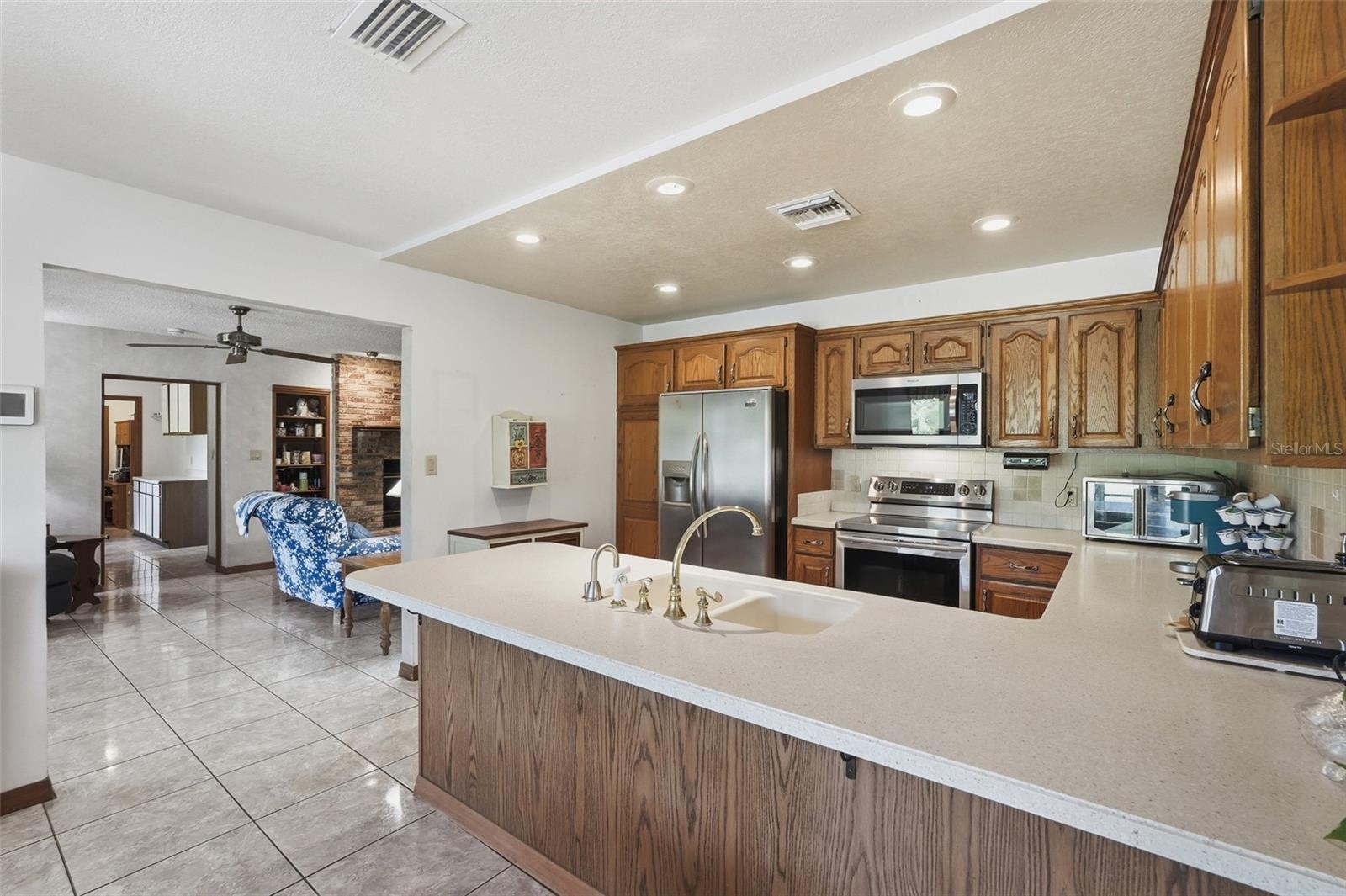 15240 SHADY LANE, TAVARES, FL, 32778