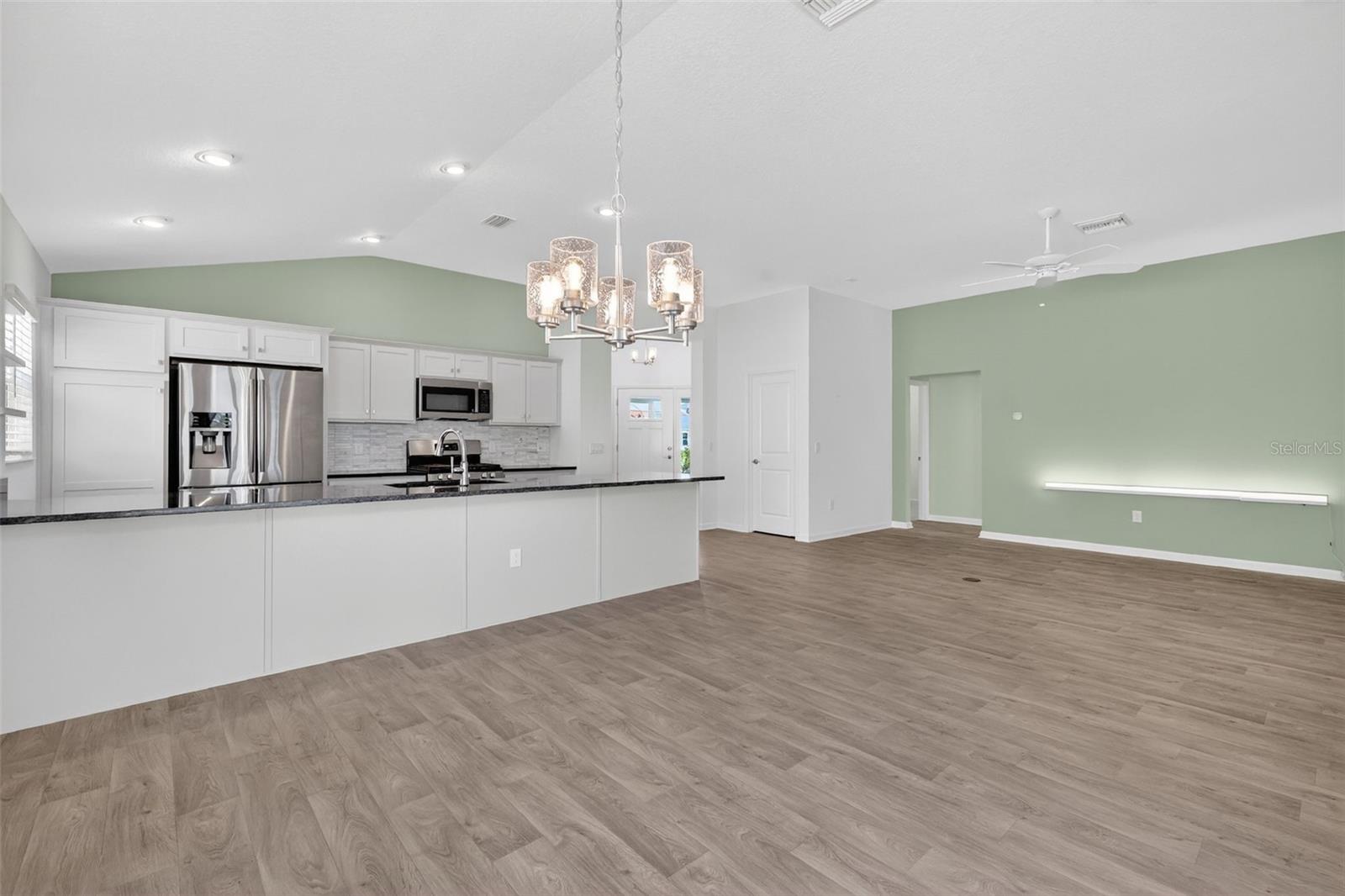 5548 MILLICAN AVE, THE VILLAGES, FL, 32163