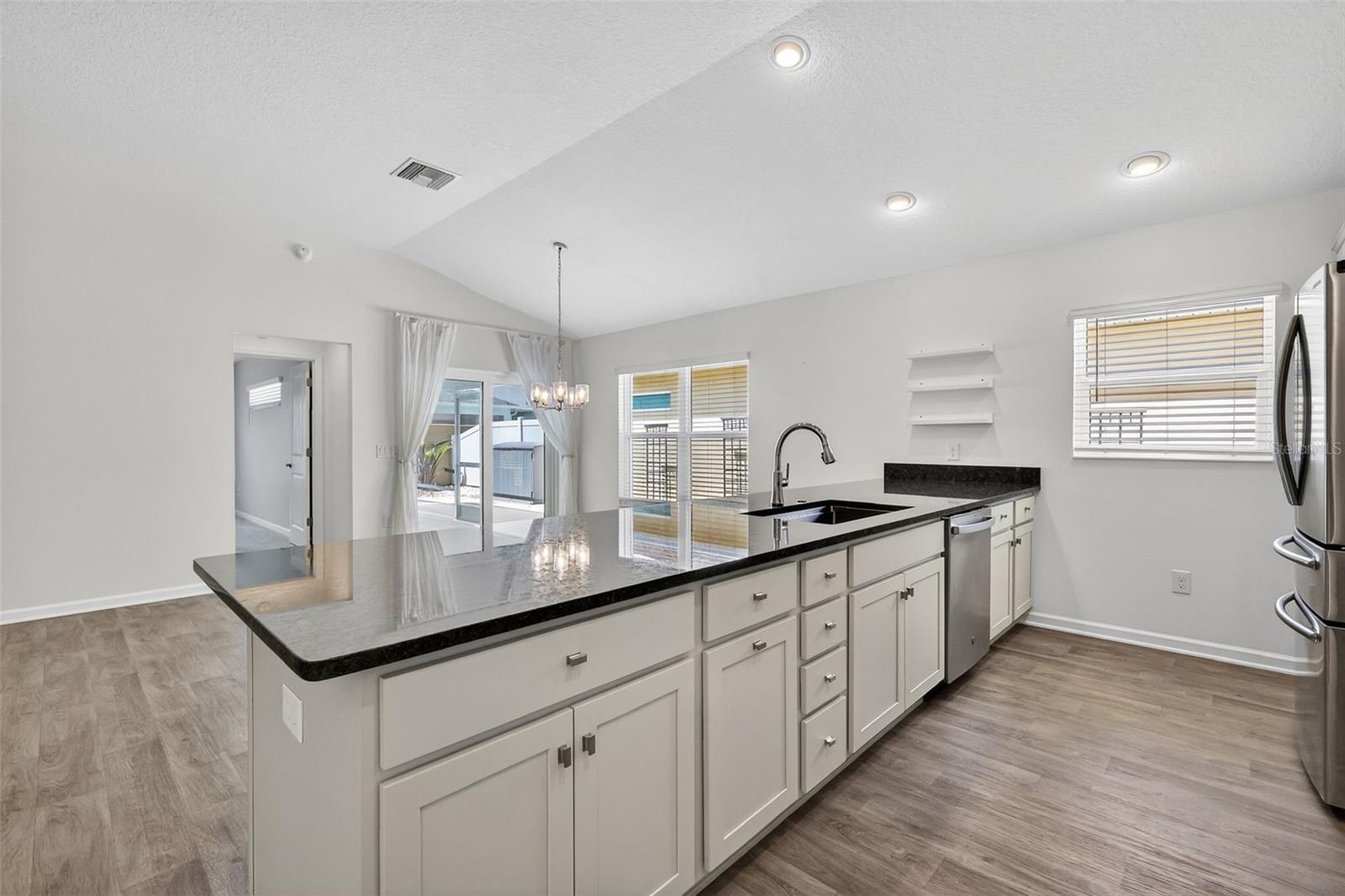 5548 MILLICAN AVE, THE VILLAGES, FL, 32163