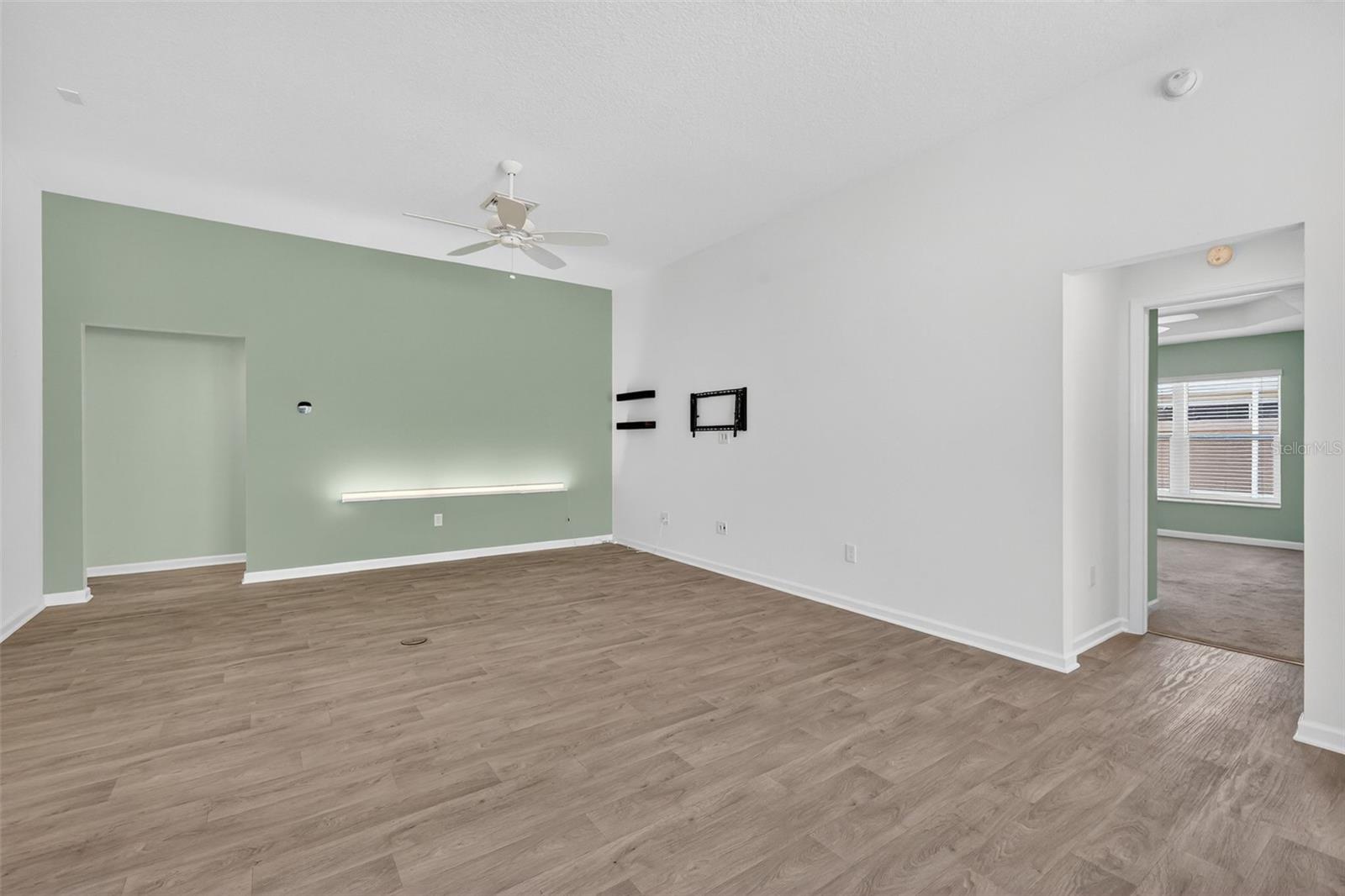 5548 MILLICAN AVE, THE VILLAGES, FL, 32163