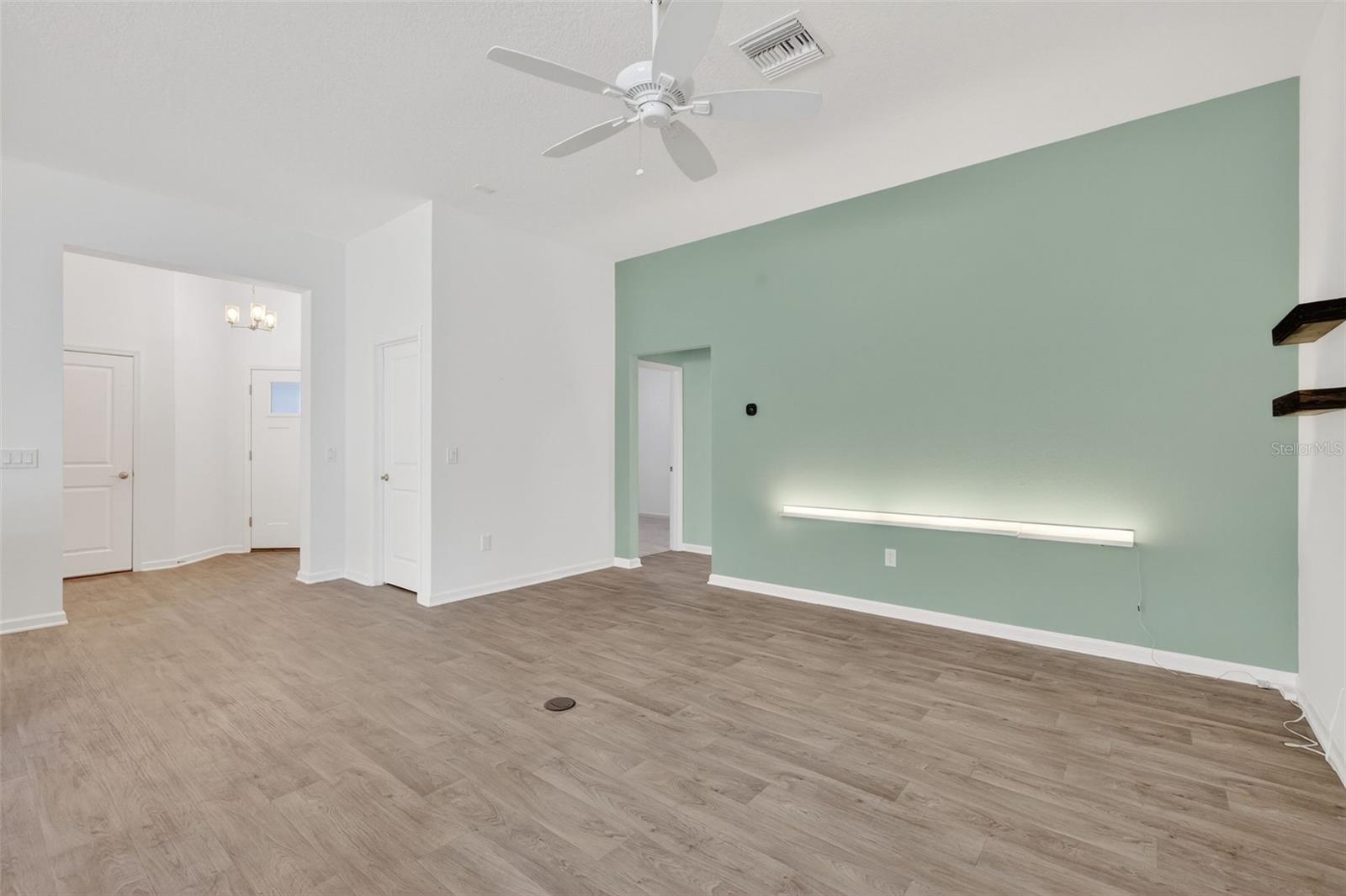 5548 MILLICAN AVE, THE VILLAGES, FL, 32163