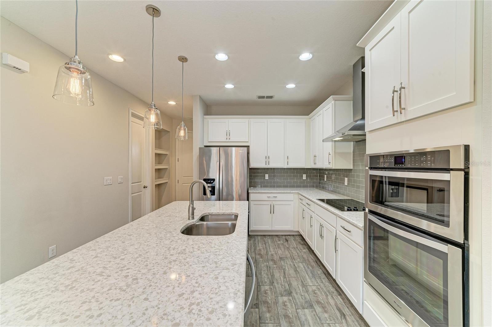 11607 BROOKSIDE DR, BRADENTON, FL, 34211