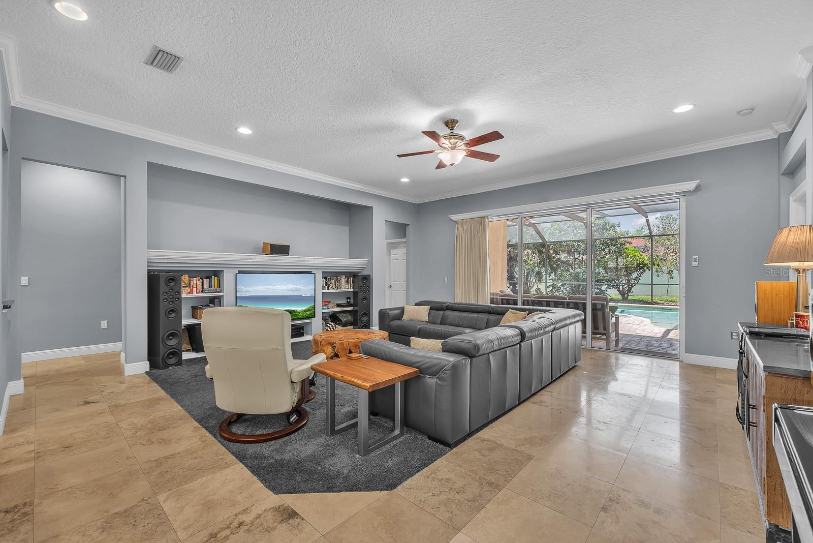 5613 LARK MEADOW PL, LITHIA, FL, 33547