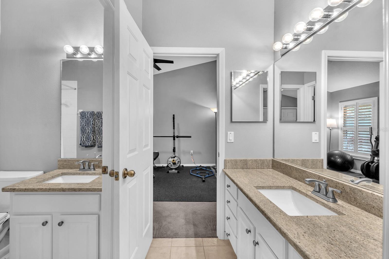 5613 LARK MEADOW PL, LITHIA, FL, 33547