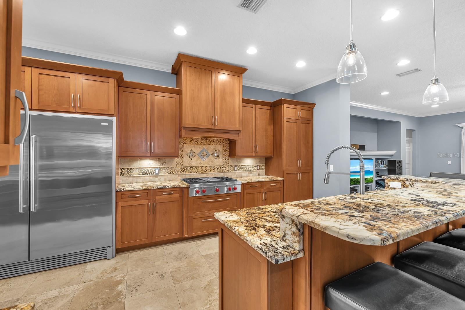 5613 LARK MEADOW PL, LITHIA, FL, 33547