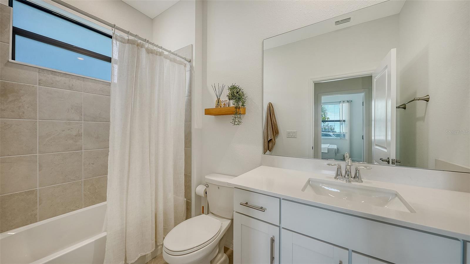 17233 MOONFLOWER DR, VENICE, FL, 34293