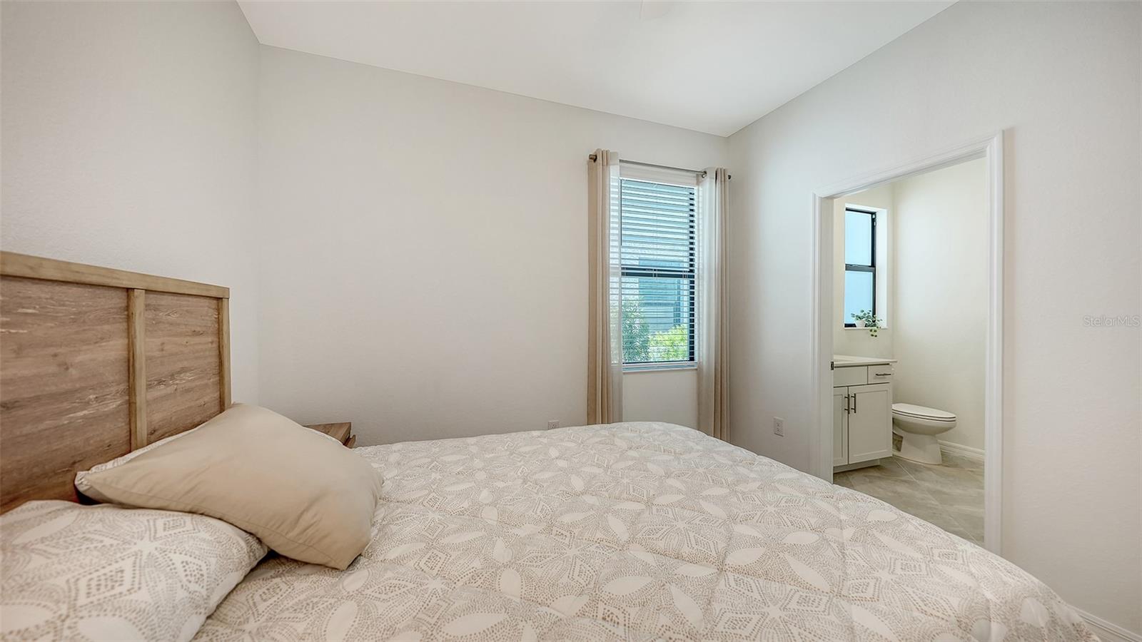 17233 MOONFLOWER DR, VENICE, FL, 34293