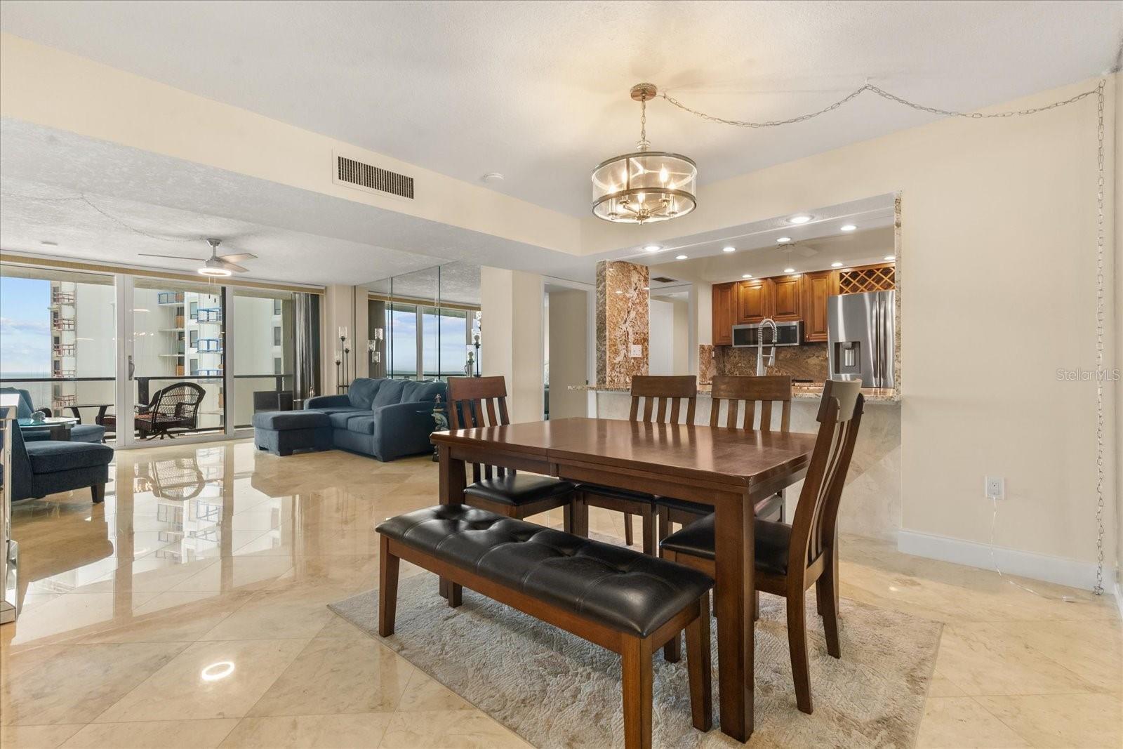 450 S GULFVIEW BLVD #802, CLEARWATER BEACH, FL, 33767