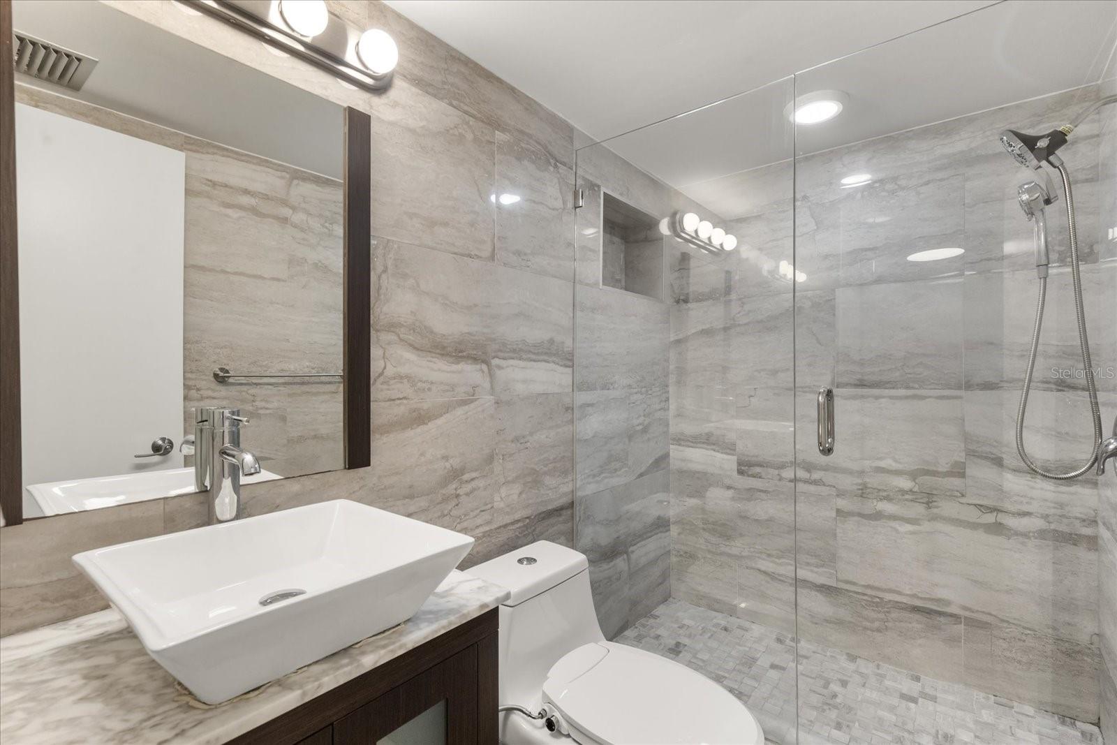 450 S GULFVIEW BLVD #802, CLEARWATER BEACH, FL, 33767