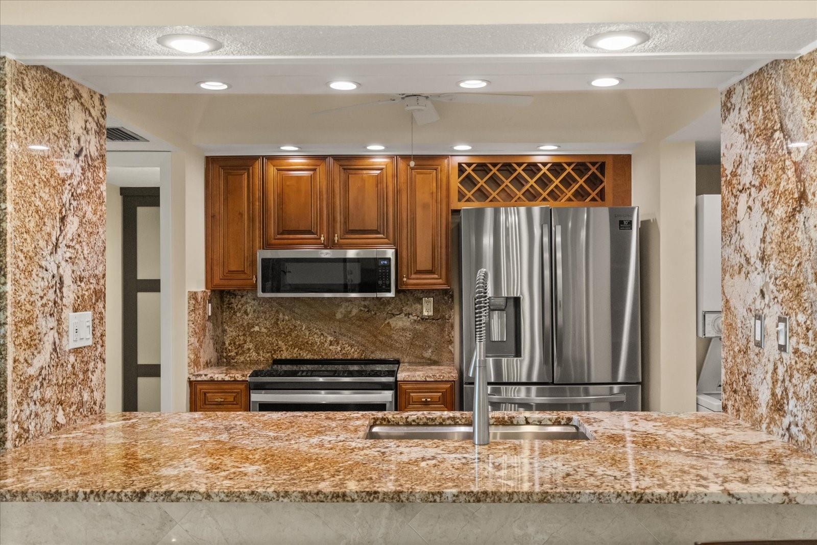 450 S GULFVIEW BLVD #802, CLEARWATER BEACH, FL, 33767