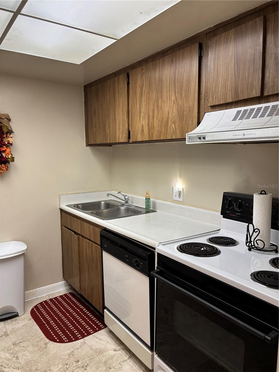 6000 1ST AVE S #14, ST PETERSBURG, FL, 33707