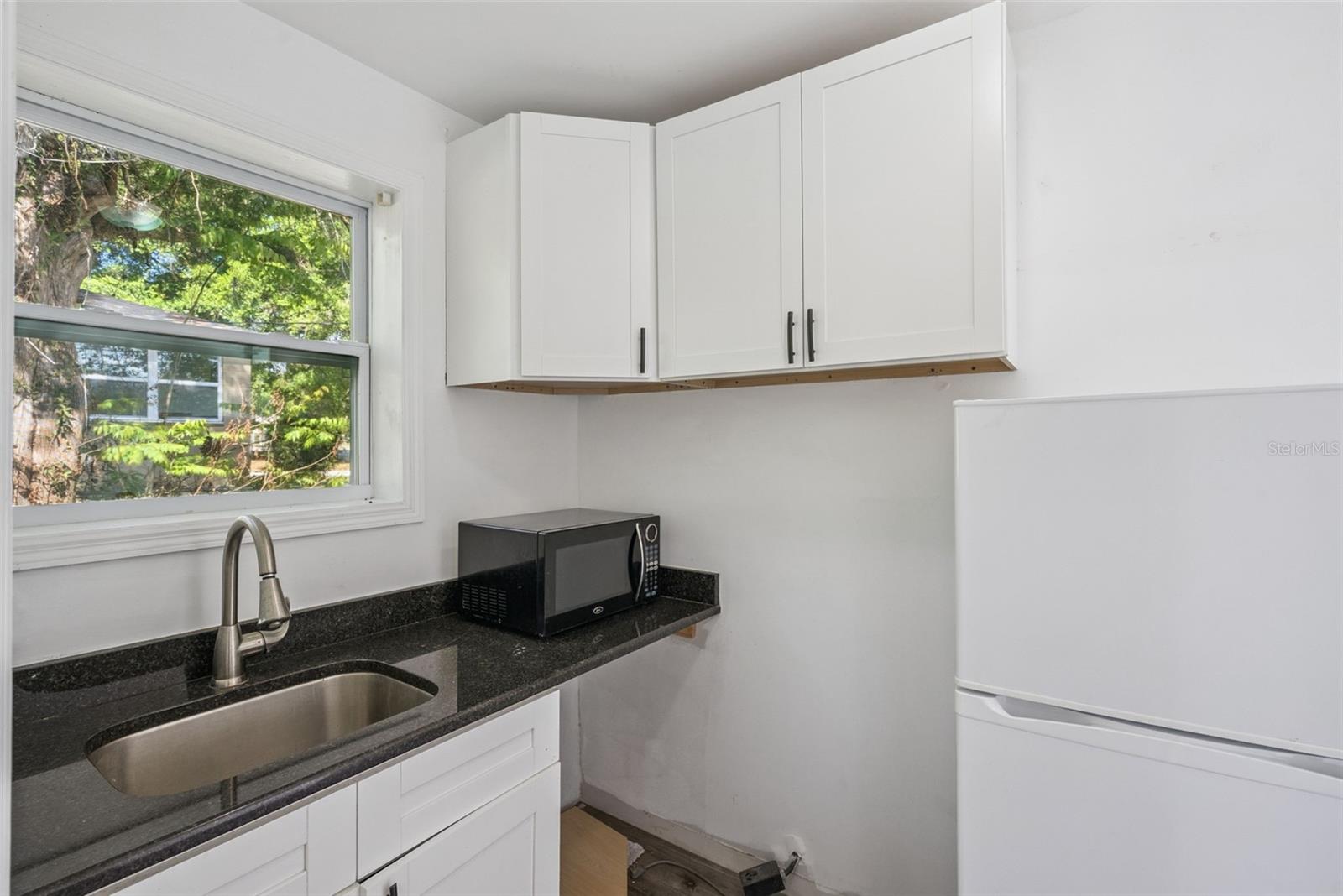 334 W HOWRY AVE, DELAND, FL, 32720
