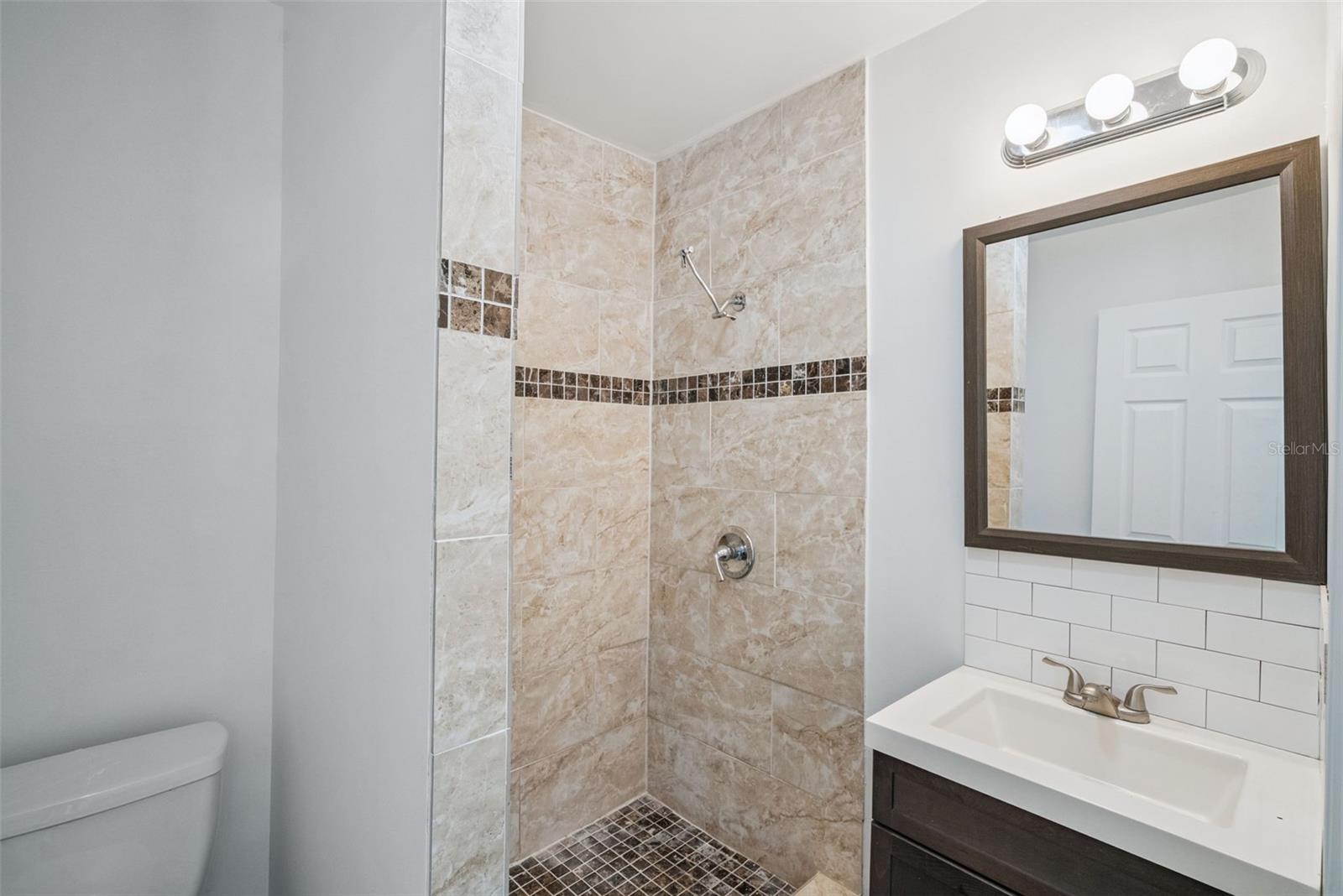 334 W HOWRY AVE, DELAND, FL, 32720