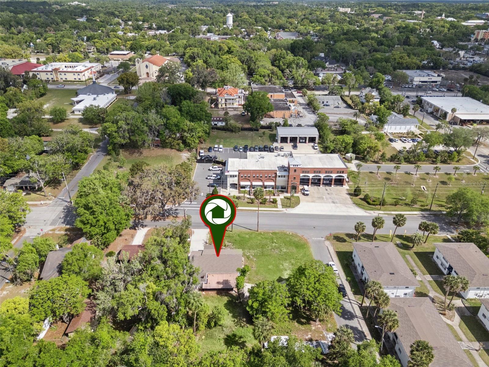 334 W HOWRY AVE, DELAND, FL, 32720