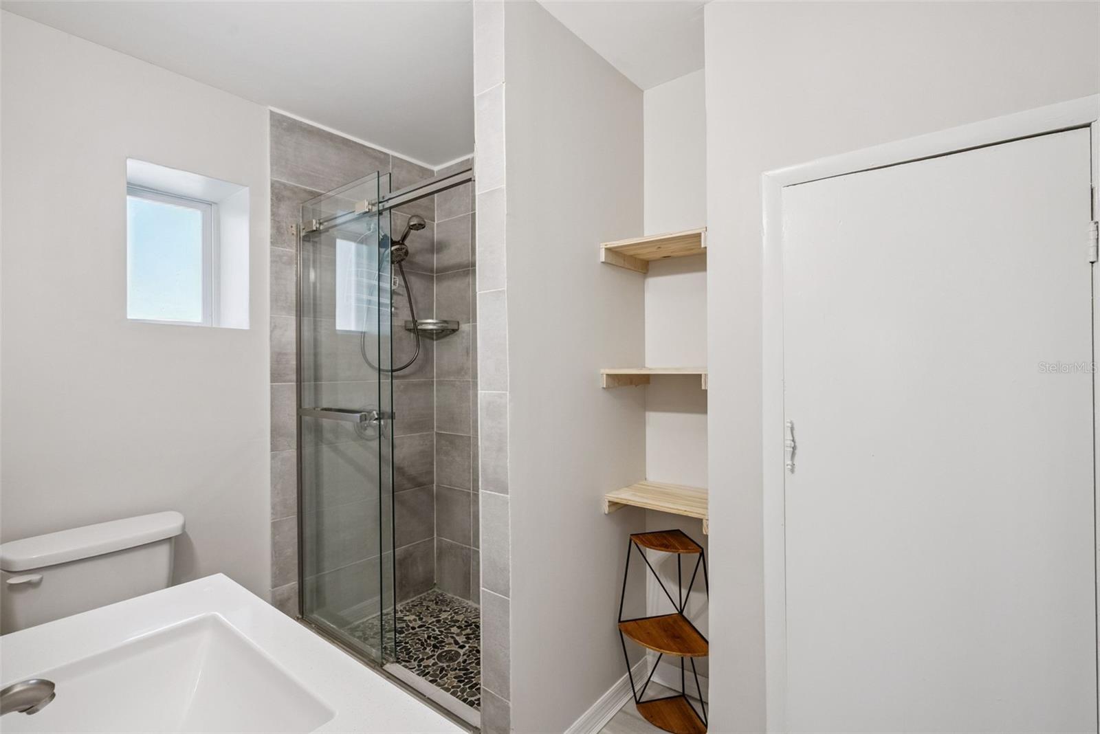334 W HOWRY AVE, DELAND, FL, 32720