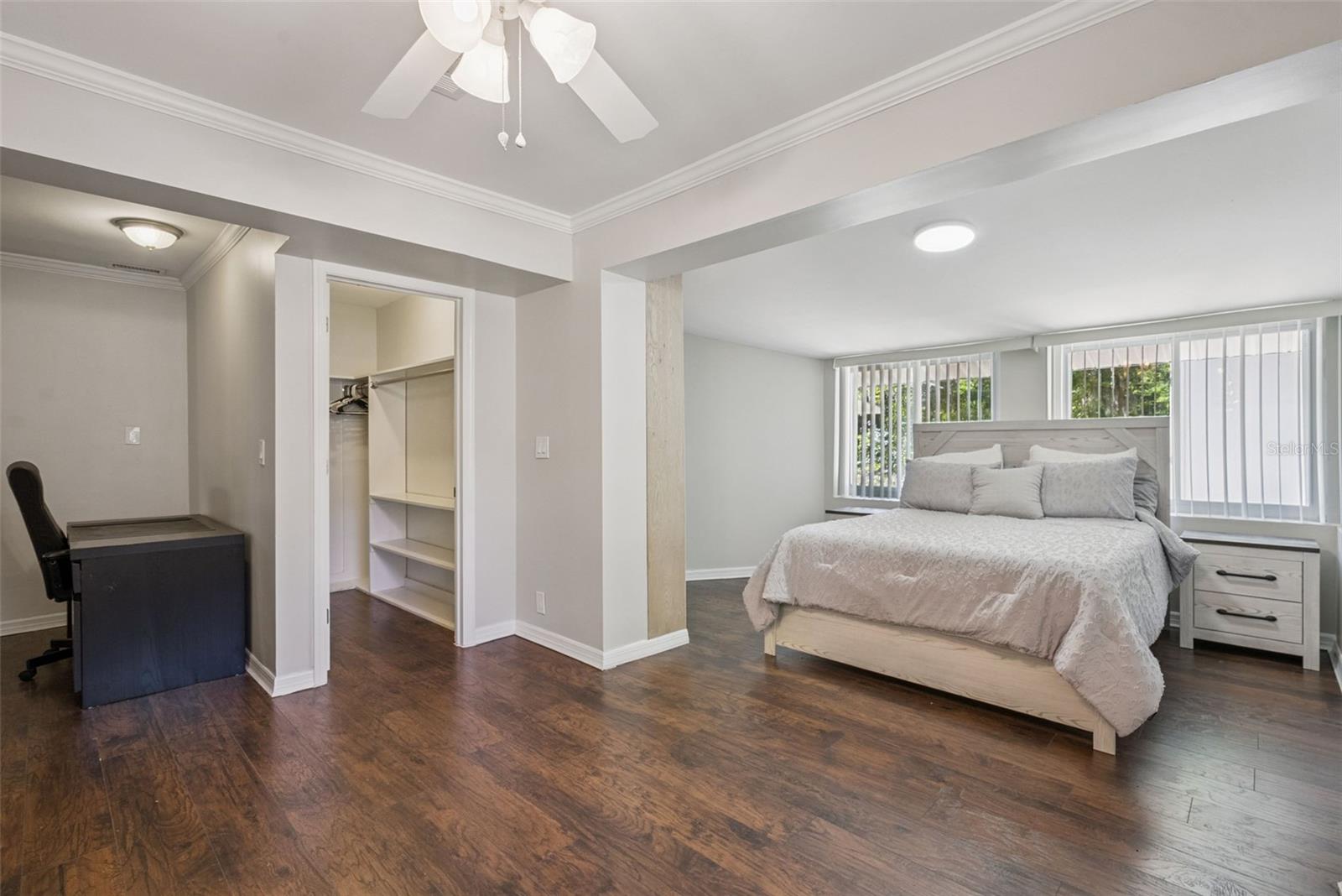334 W HOWRY AVE, DELAND, FL, 32720