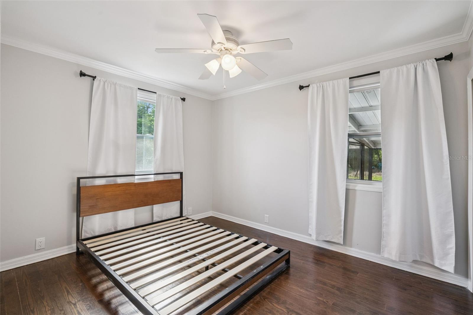 334 W HOWRY AVE, DELAND, FL, 32720