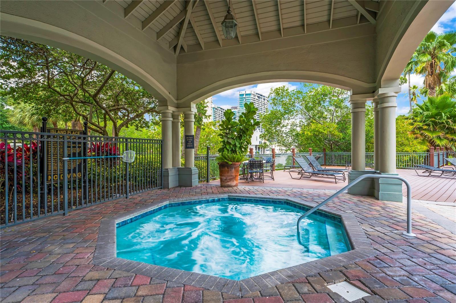 756 CORAL REEF DR, TAMPA, FL, 33602