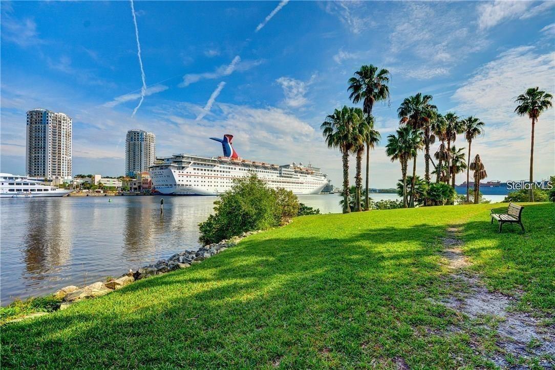 756 CORAL REEF DR, TAMPA, FL, 33602
