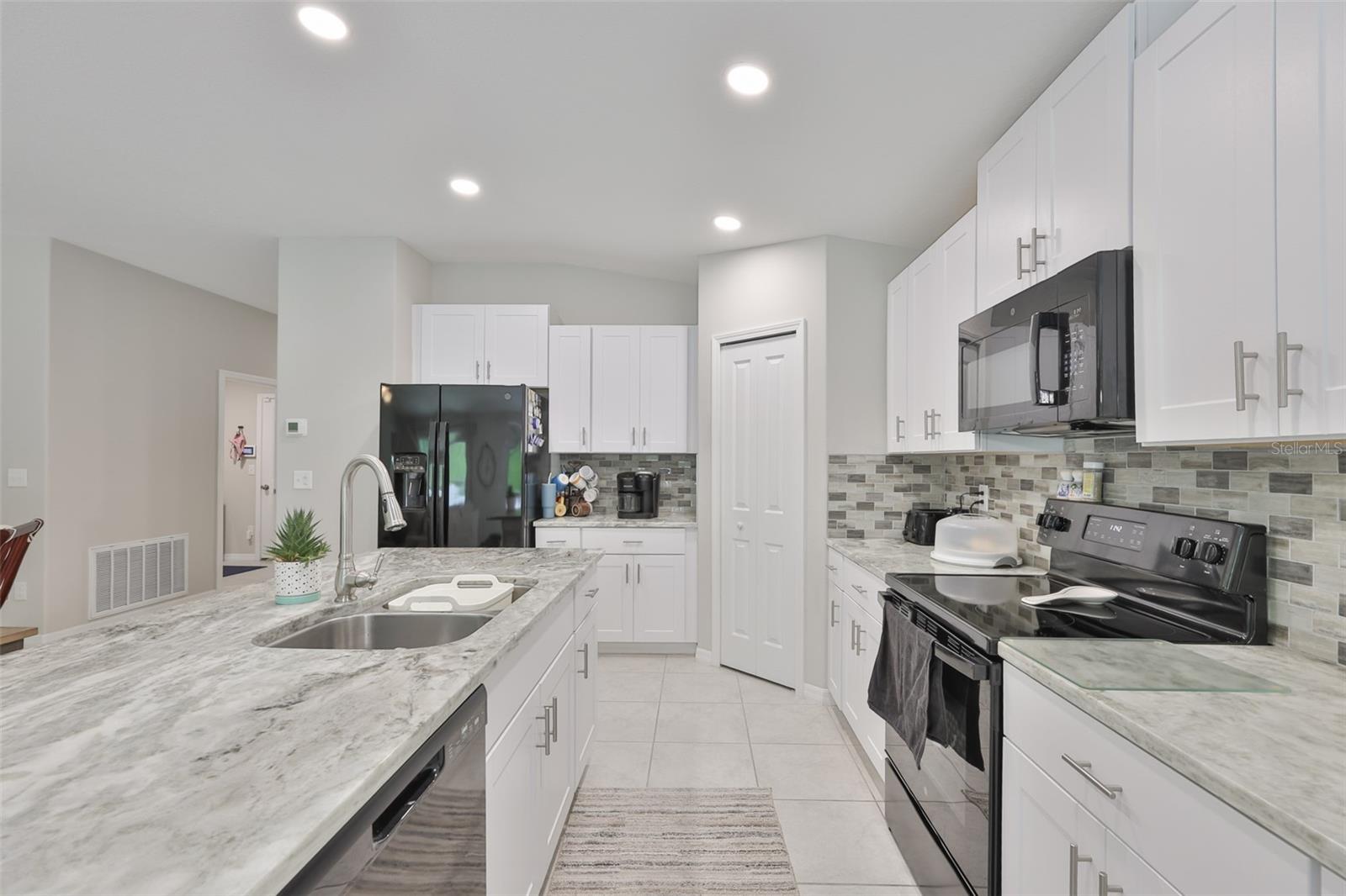 2838 LYTTON HALL DR, ZEPHYRHILLS, FL, 33540