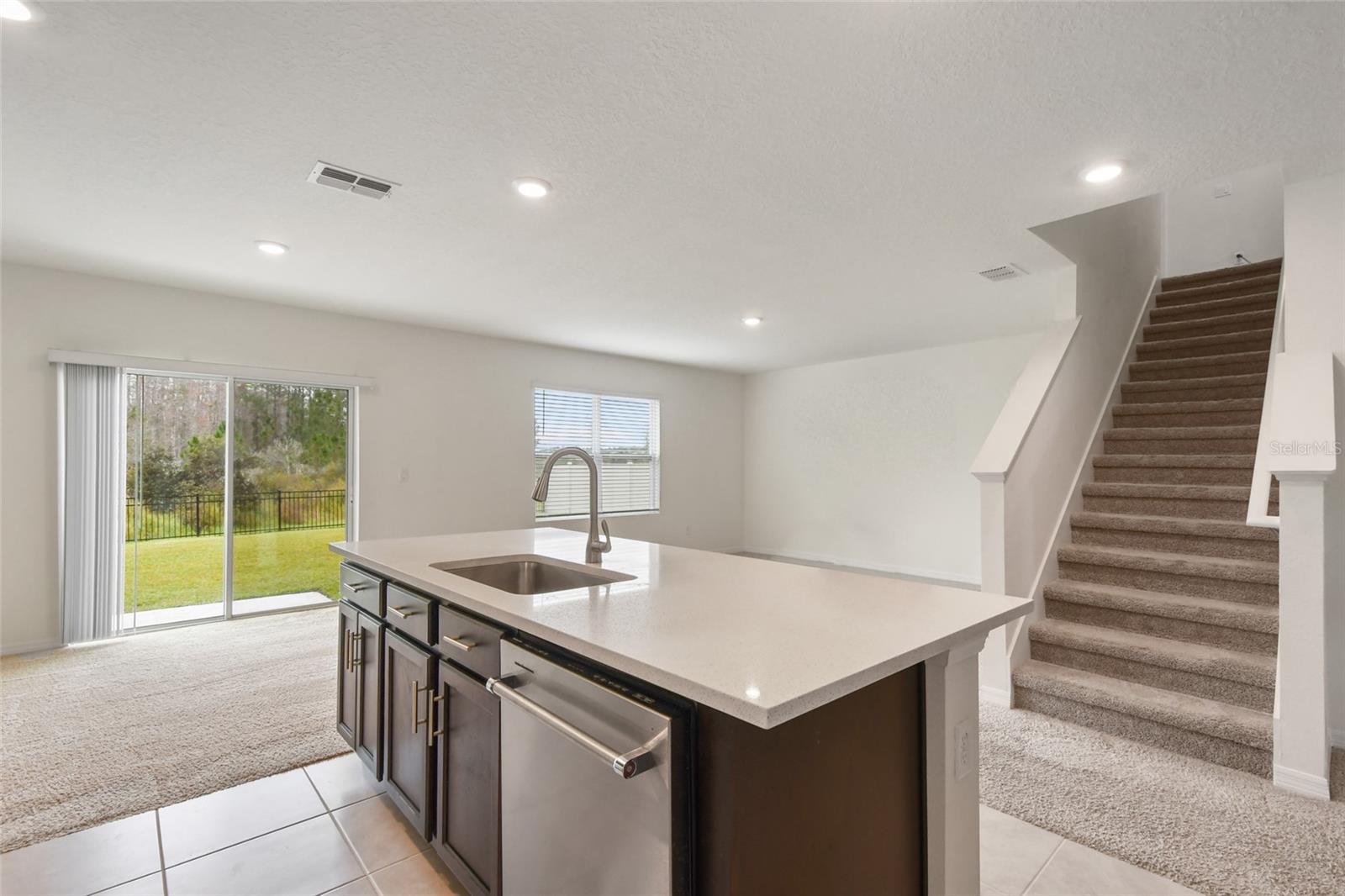 1363 FOX SQUIRREL DR, DAVENPORT, FL, 33897