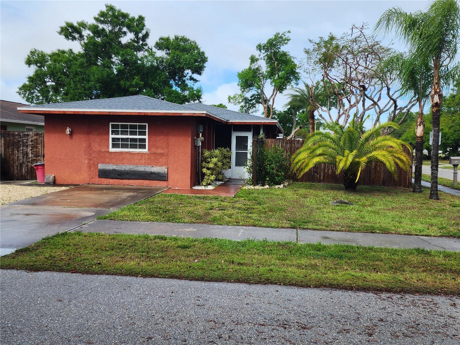 3050 8TH ST, SARASOTA, FL, 34237