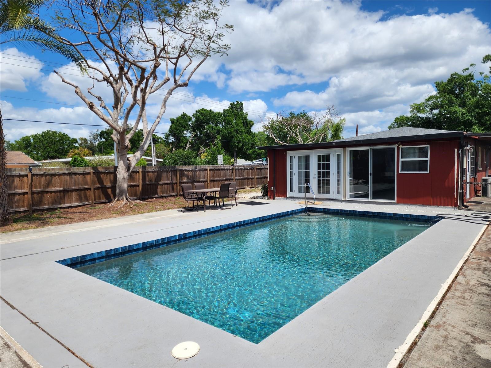 3050 8TH ST, SARASOTA, FL, 34237