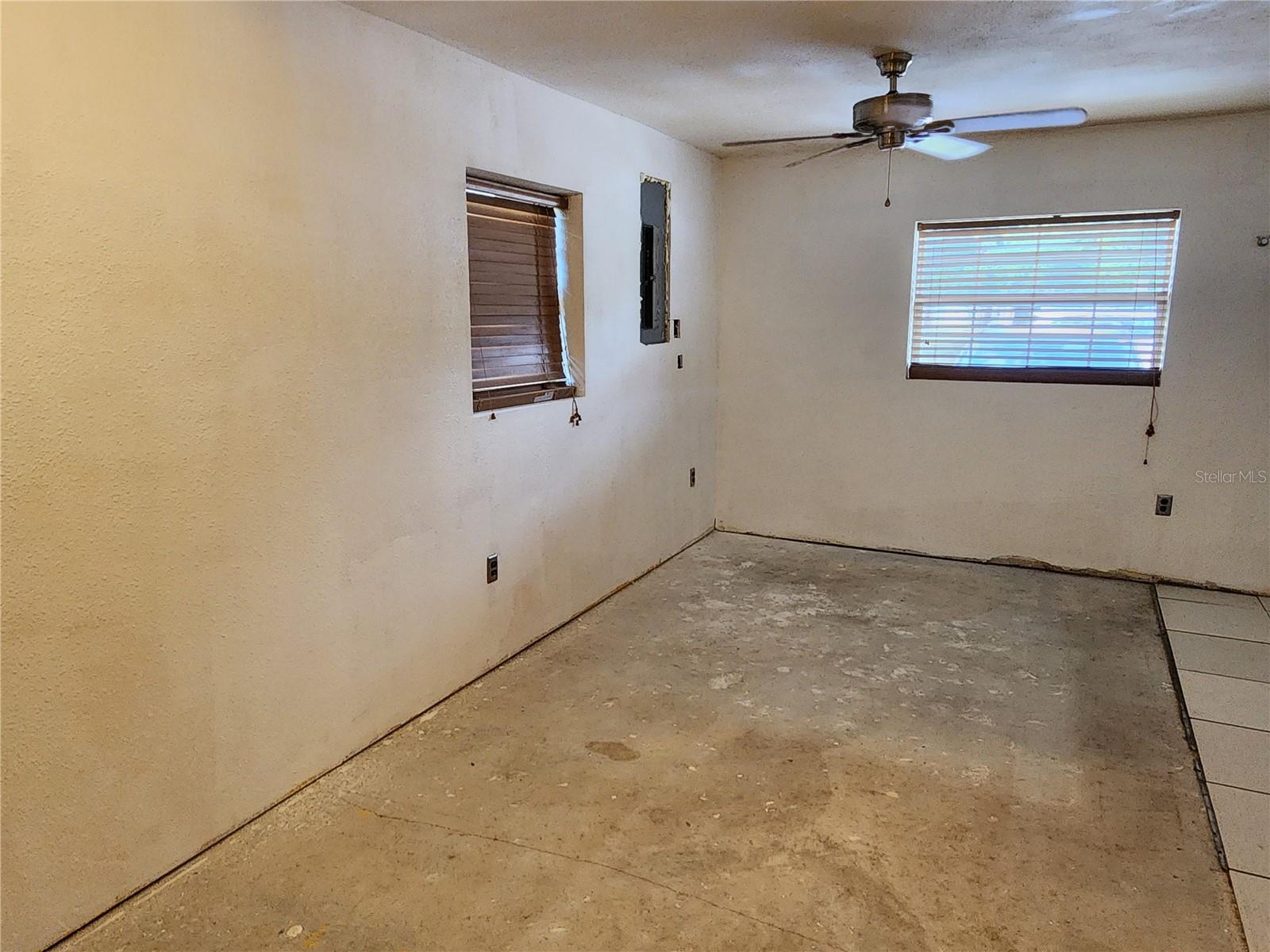 3050 8TH ST, SARASOTA, FL, 34237