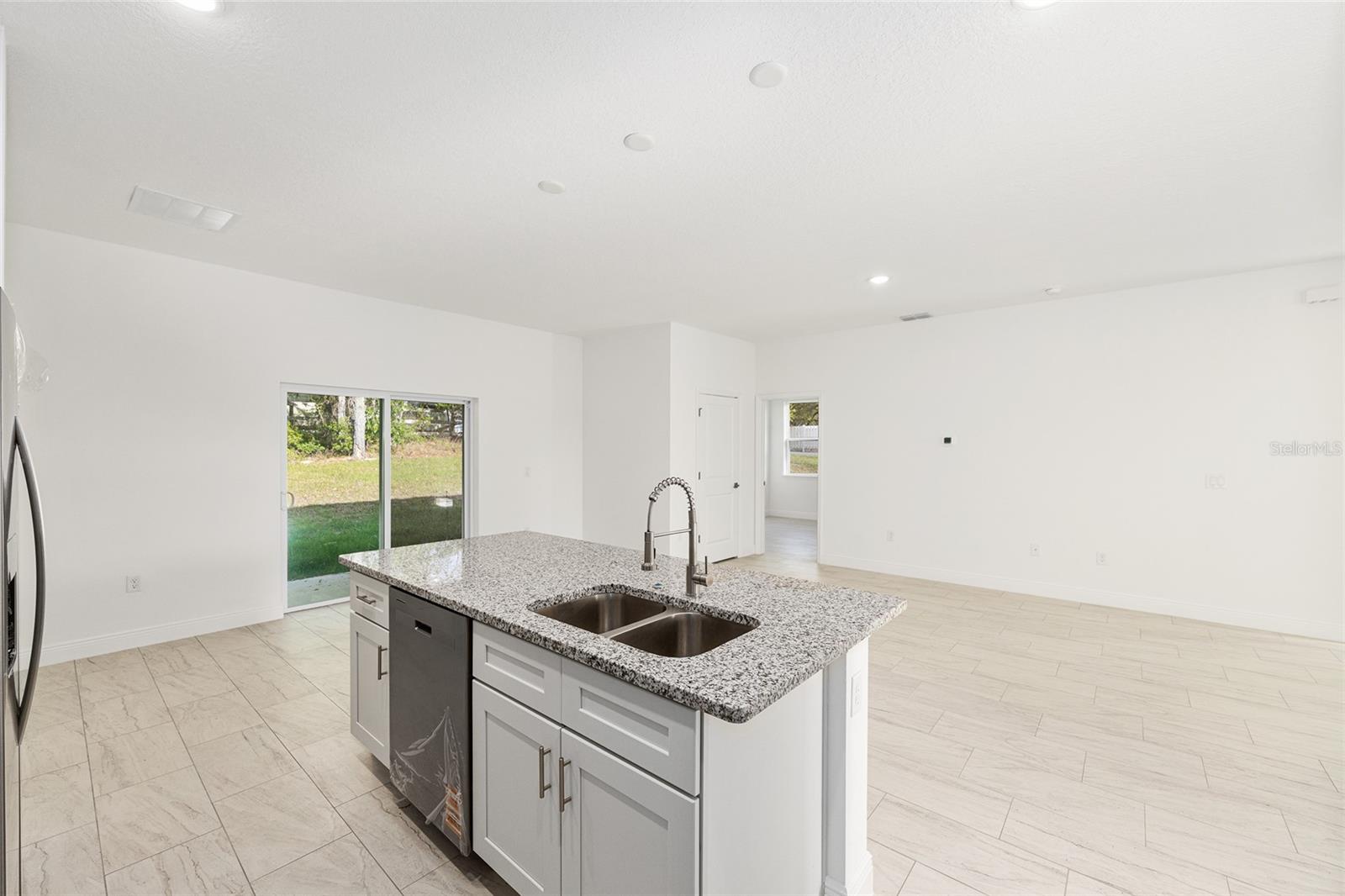 5736 N CLAREMONT DR, CITRUS SPRINGS, FL, 34434