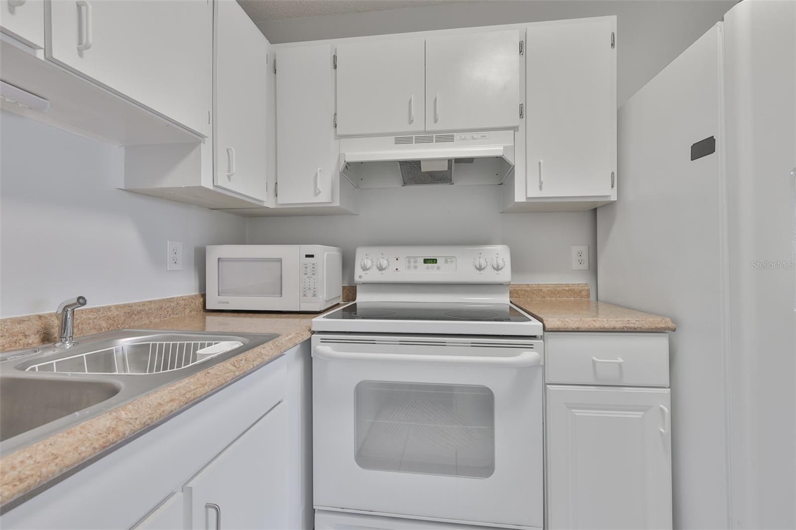 431 GLOUCESTER BLVD #87, SUN CITY CENTER, FL, 33573