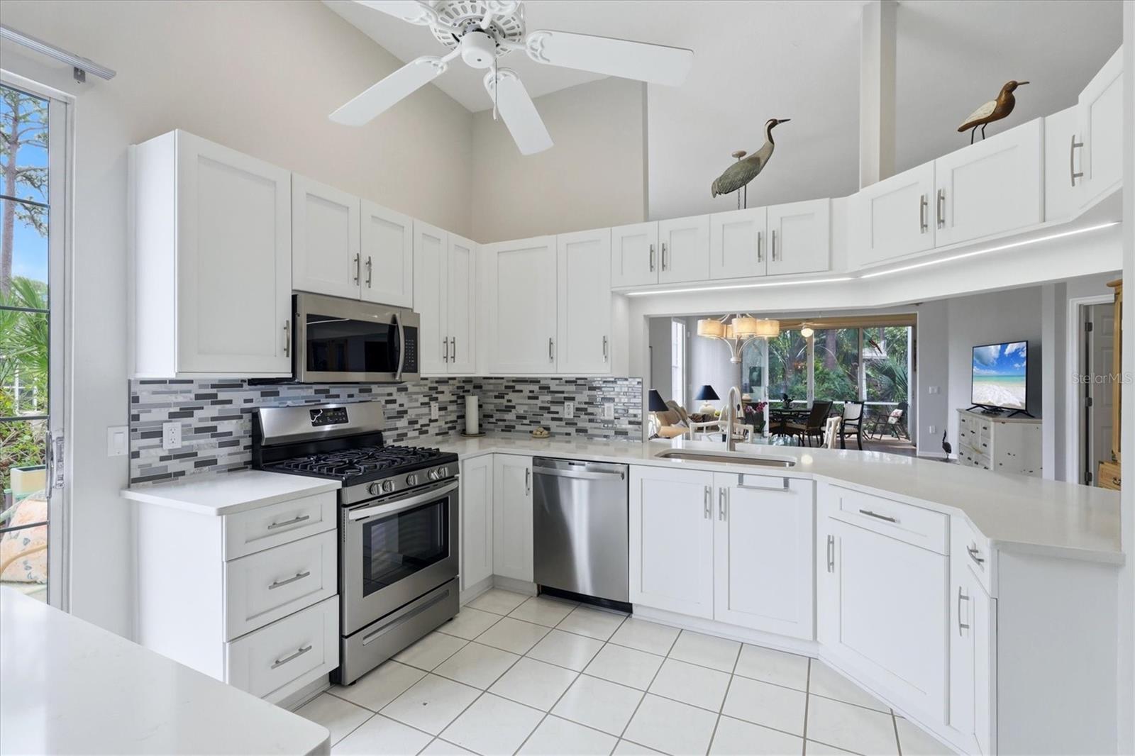 7731 WHITEBRIDGE GLN, UNIVERSITY PARK, FL, 34201