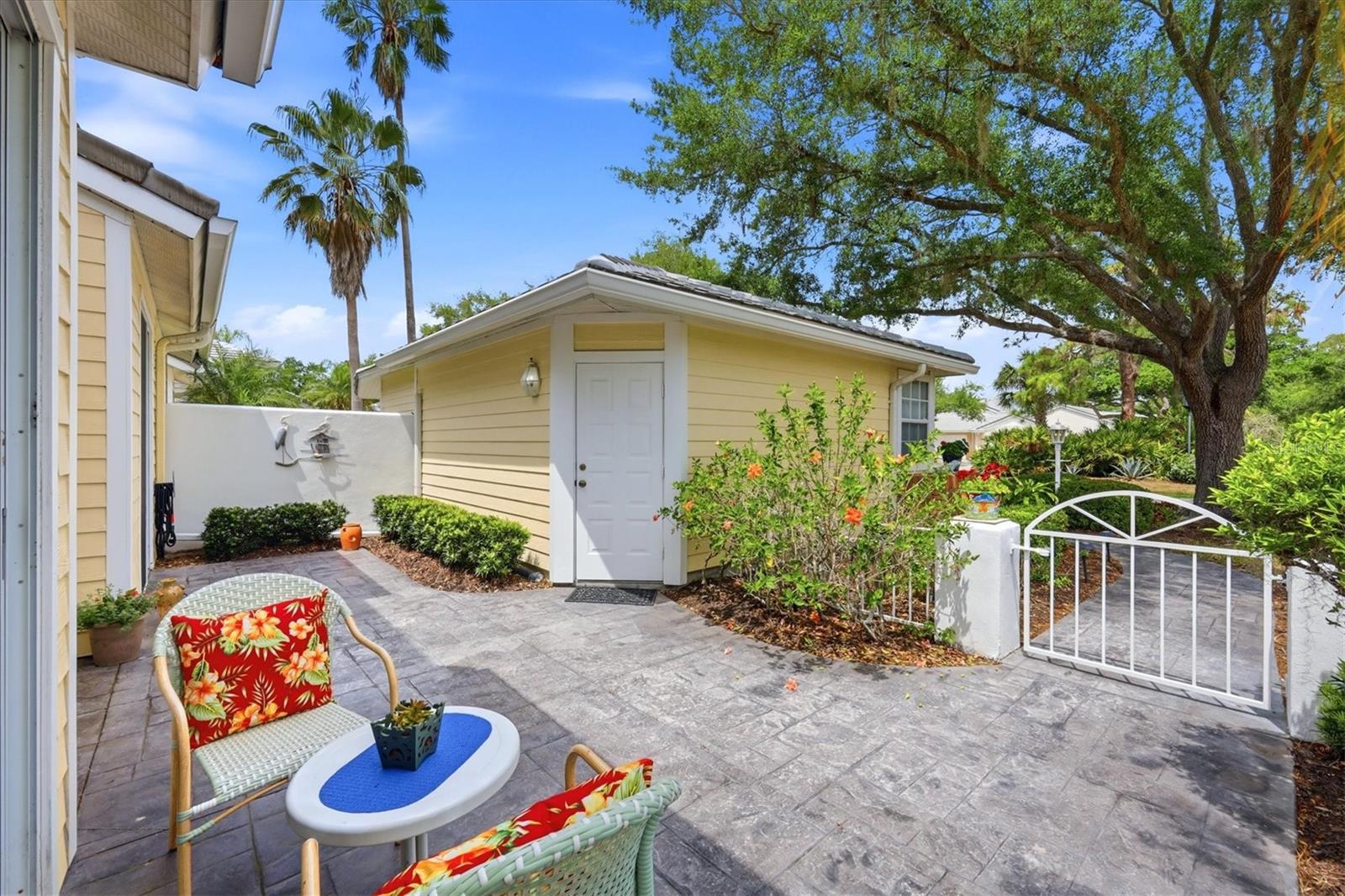7731 WHITEBRIDGE GLN, UNIVERSITY PARK, FL, 34201