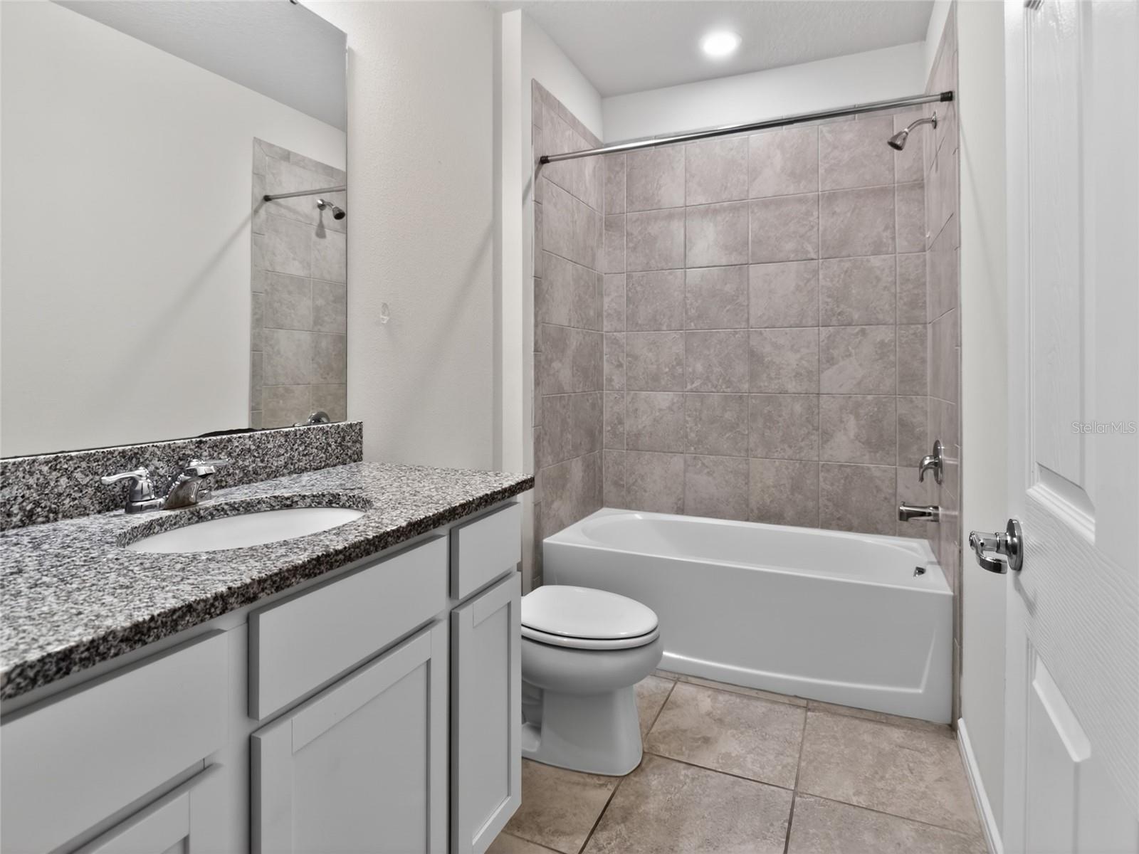1612 ASPEN AVE, DAVENPORT, FL, 33837