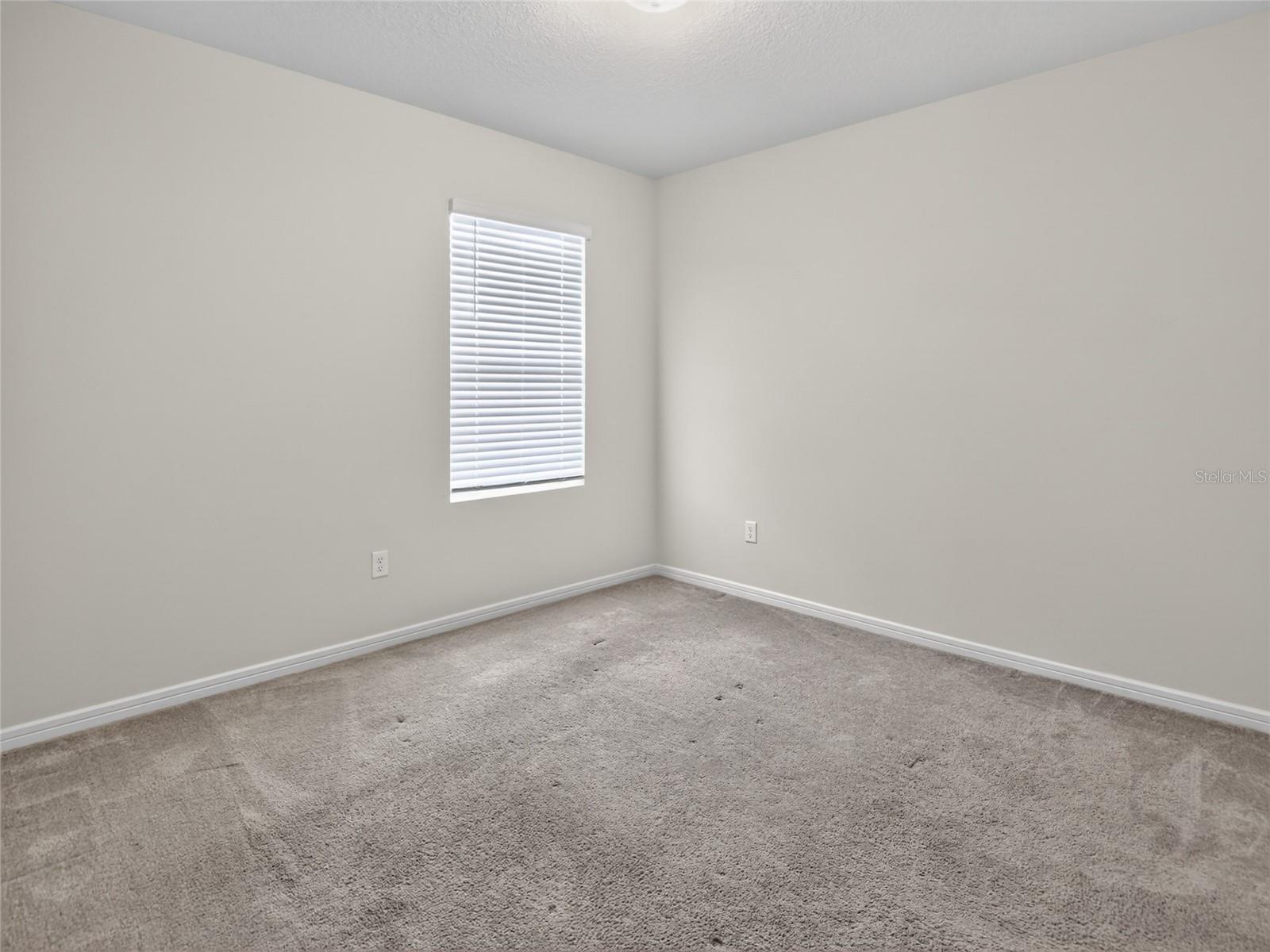 1612 ASPEN AVE, DAVENPORT, FL, 33837