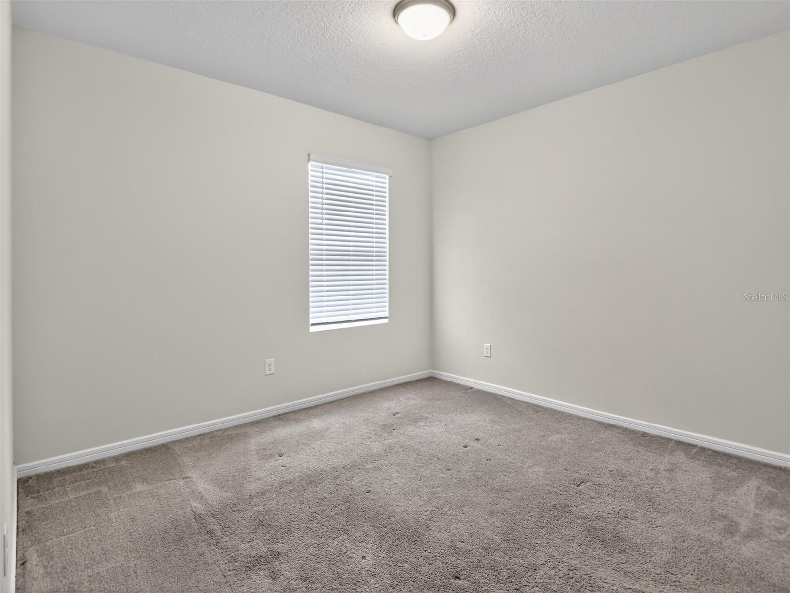 1612 ASPEN AVE, DAVENPORT, FL, 33837