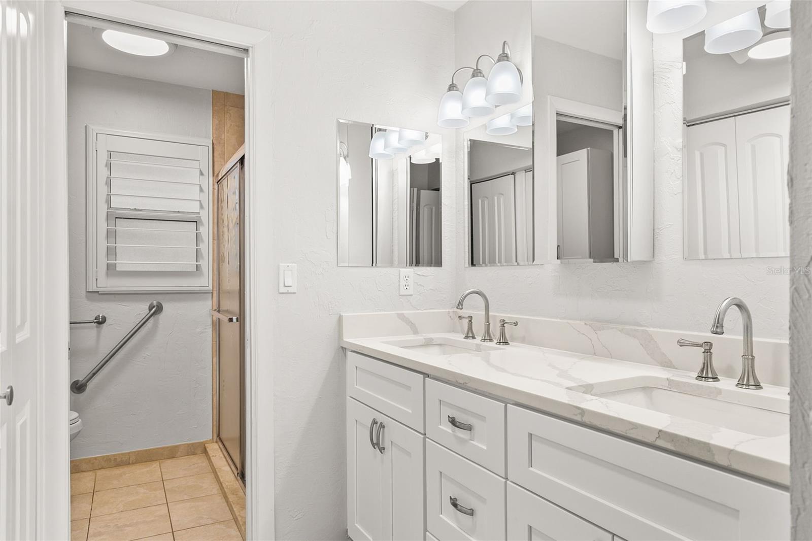 5102 ESTATES CIR, SARASOTA, FL, 34243