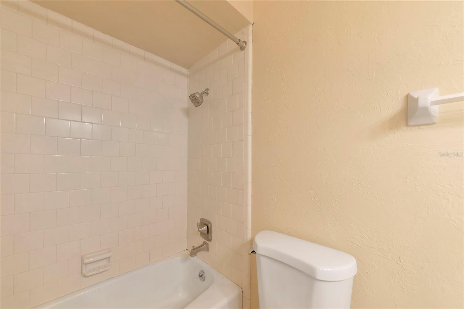 2529 GOLDEN POINCIANA PL, SARASOTA, FL, 34232