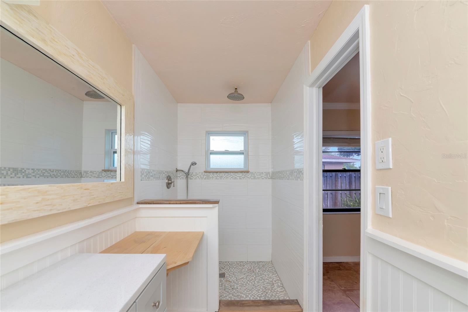 2529 GOLDEN POINCIANA PL, SARASOTA, FL, 34232