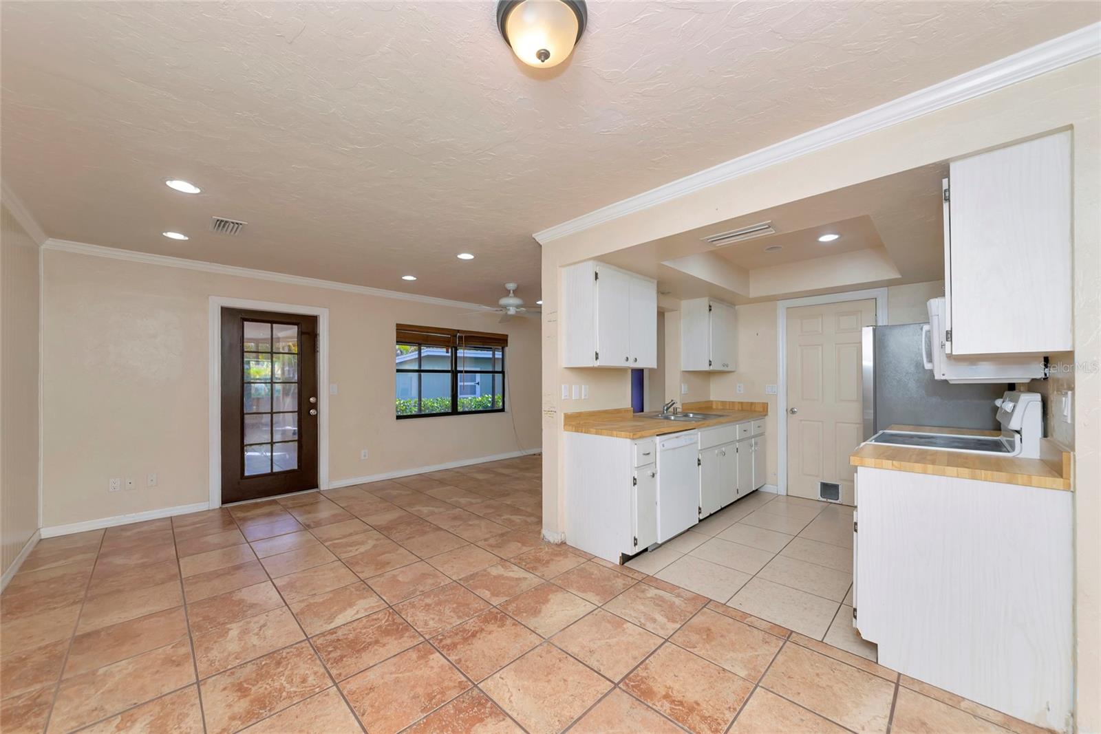 2529 GOLDEN POINCIANA PL, SARASOTA, FL, 34232