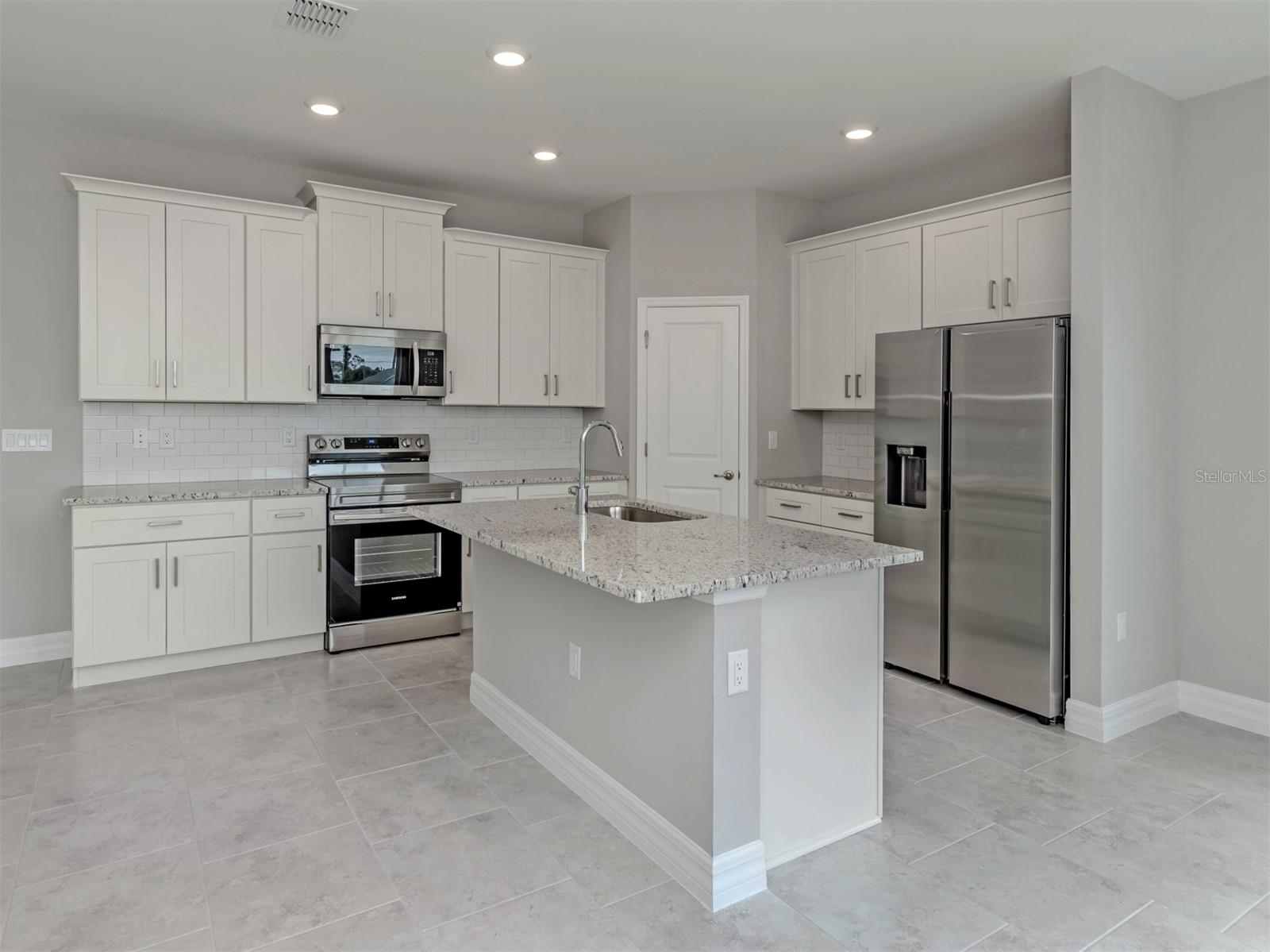 1047 COMFORT LN, NORTH PORT, FL, 34288