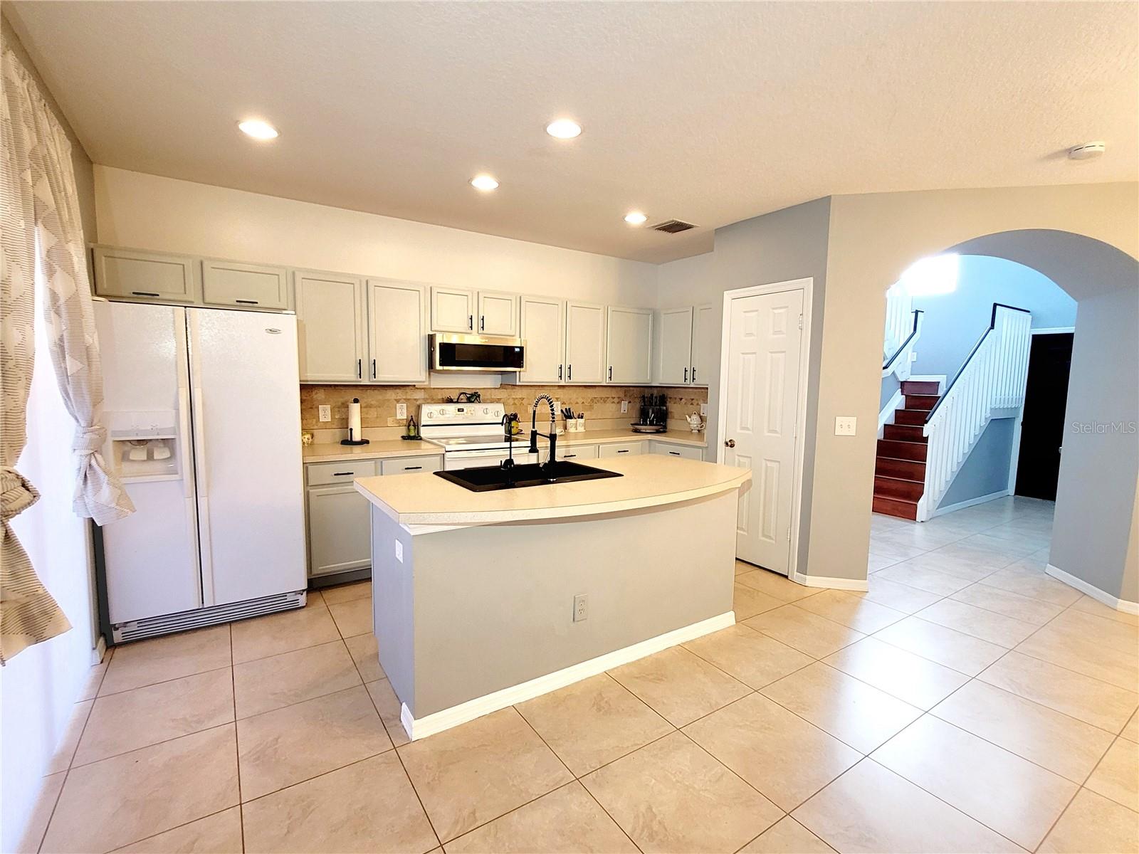 1018 TULLAMORE DR, WESLEY CHAPEL, FL, 33543