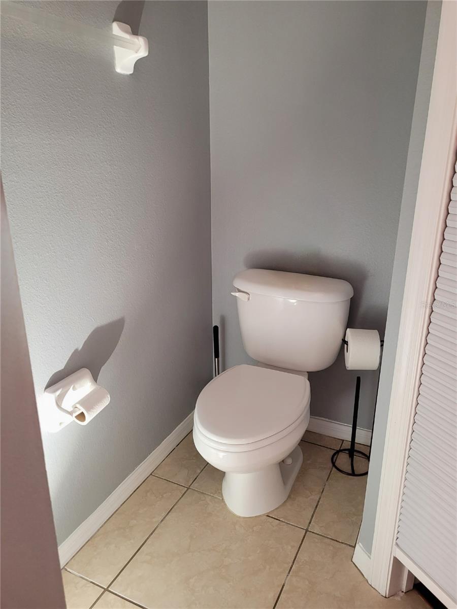 1018 TULLAMORE DR, WESLEY CHAPEL, FL, 33543