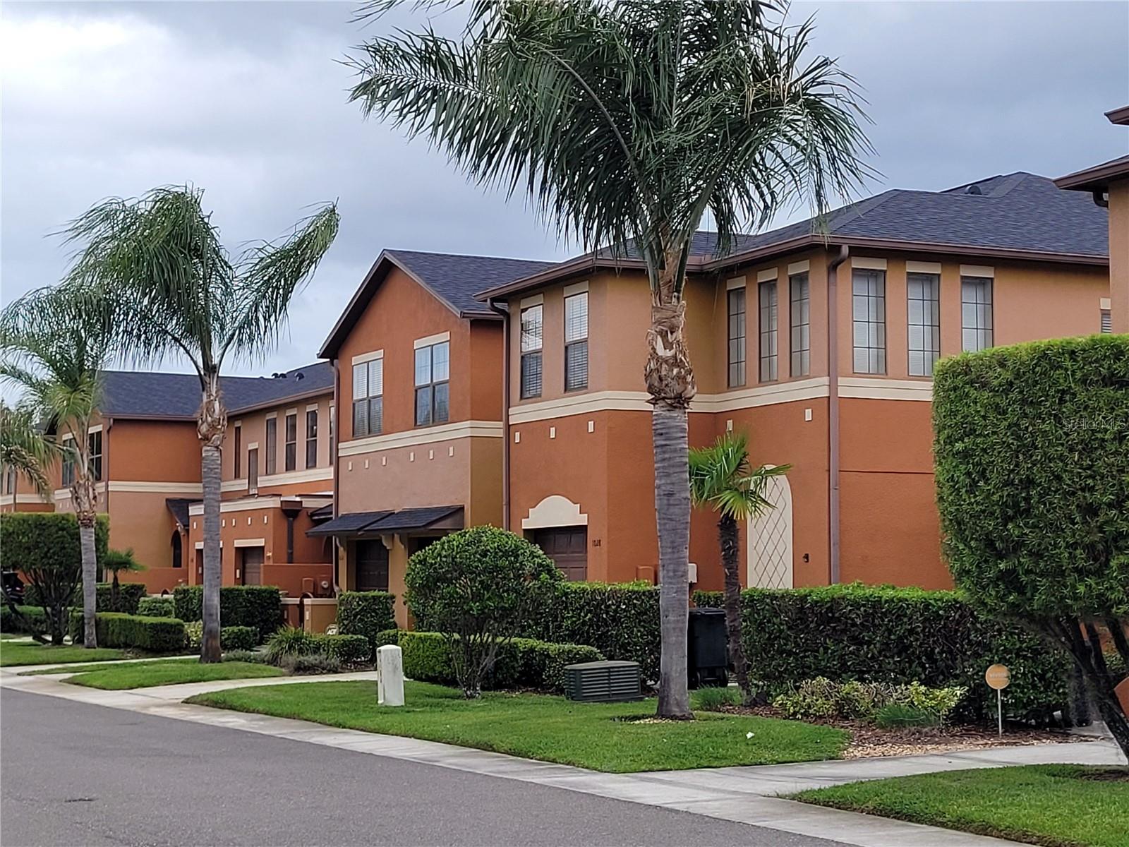 1018 TULLAMORE DR, WESLEY CHAPEL, FL, 33543