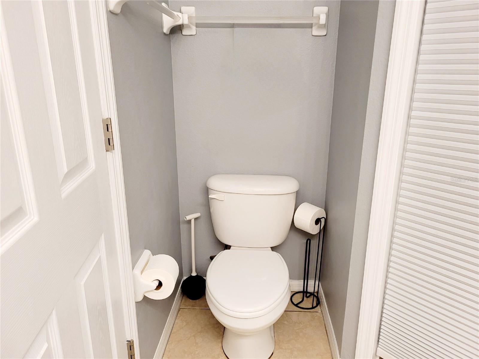 1018 TULLAMORE DR, WESLEY CHAPEL, FL, 33543