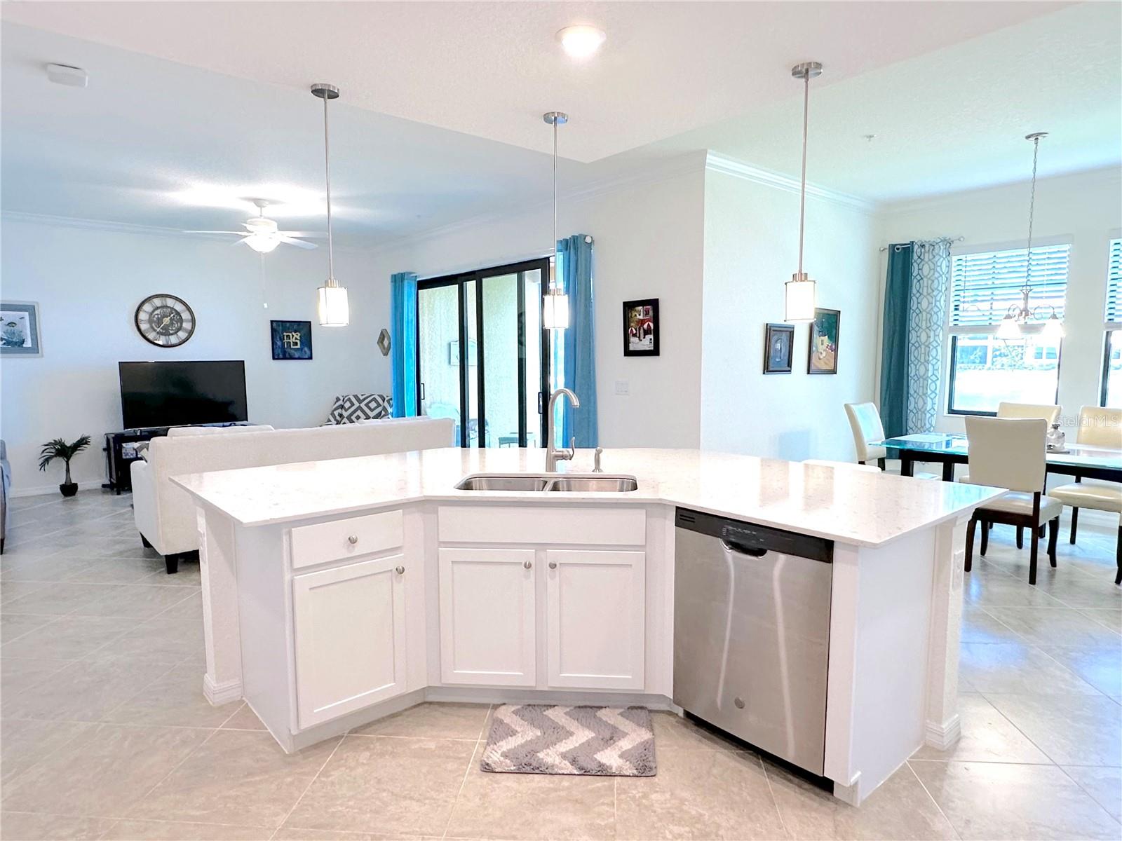 10054 CROOKED CREEK DR #102, VENICE, FL, 34293