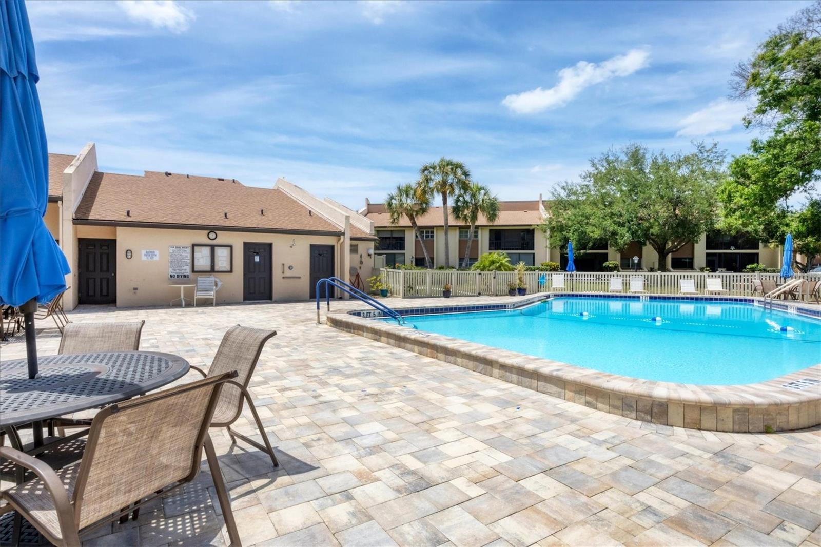 2756 CLUBHOUSE DR #101, SARASOTA, FL, 34232