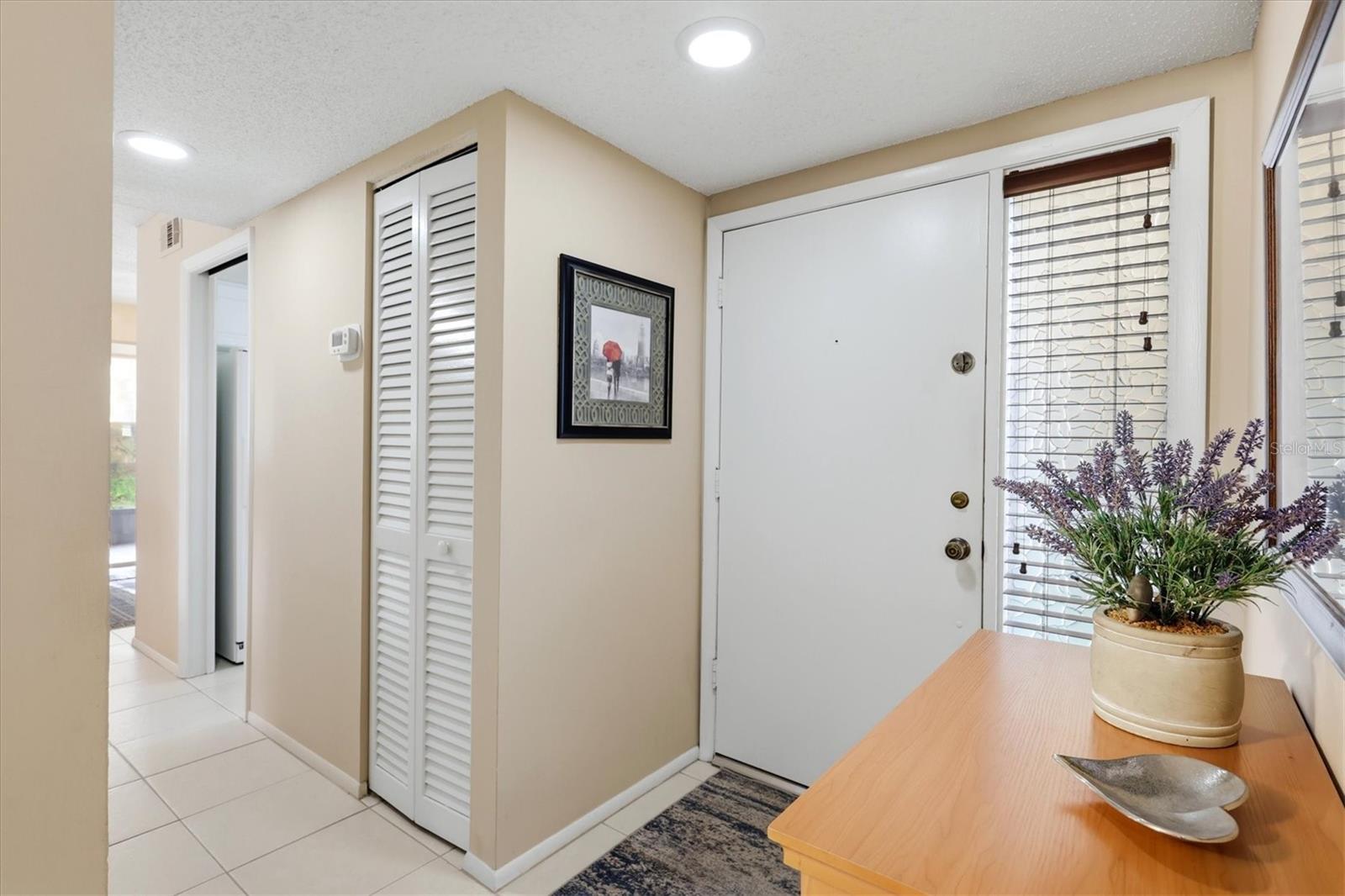 2756 CLUBHOUSE DR #101, SARASOTA, FL, 34232